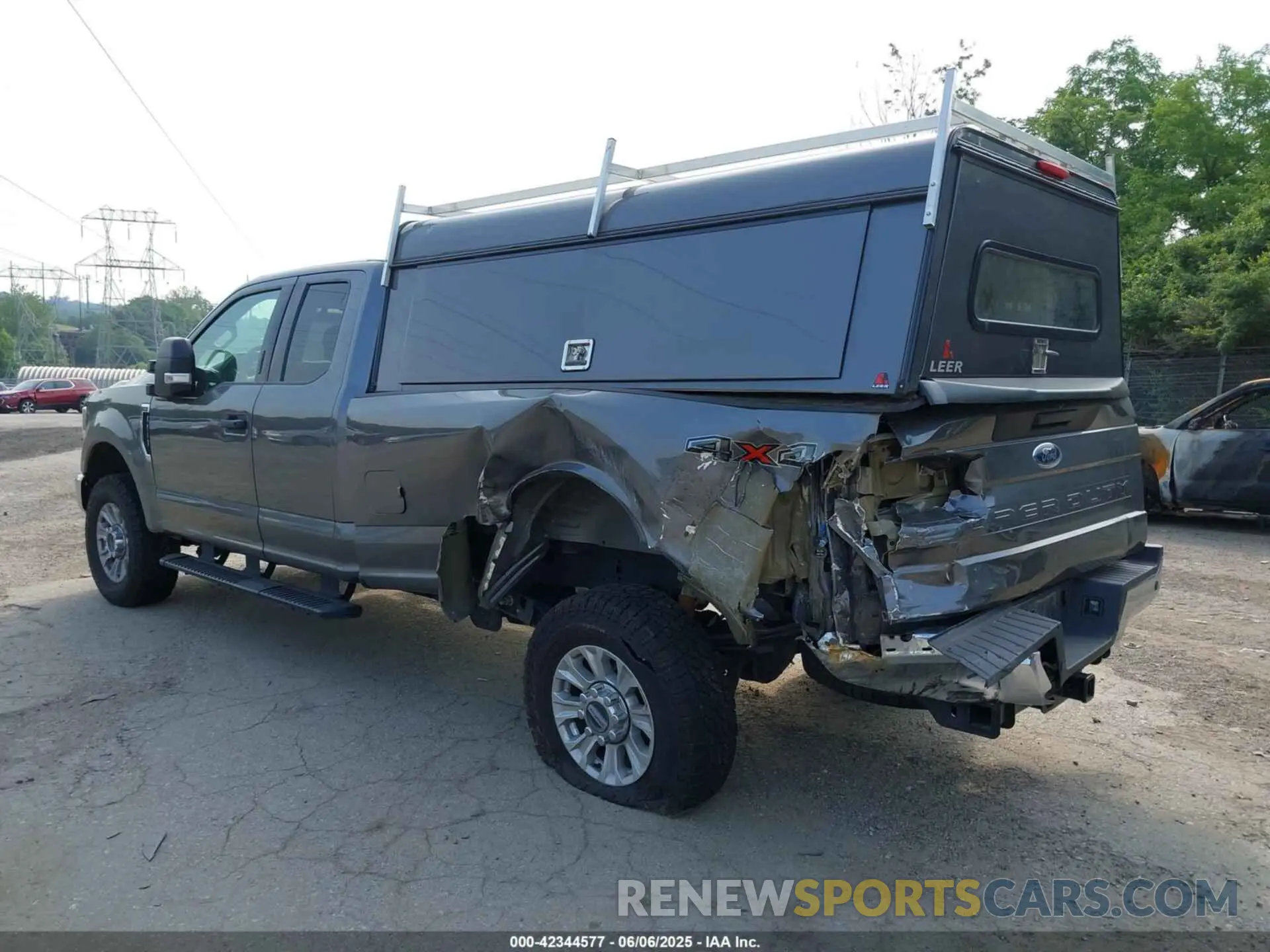 3 Photograph of a damaged car 1FT7X2BN0NED55131 FORD F-250 2022