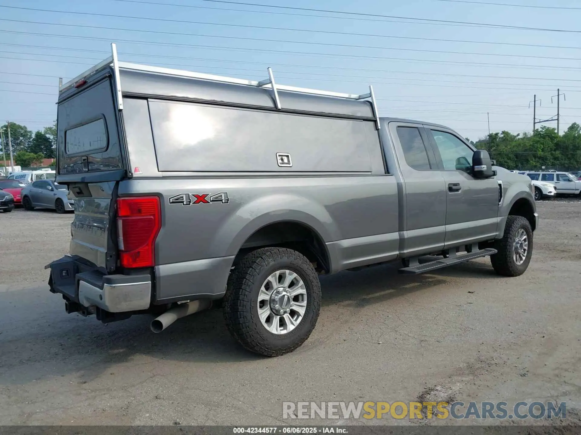4 Photograph of a damaged car 1FT7X2BN0NED55131 FORD F-250 2022
