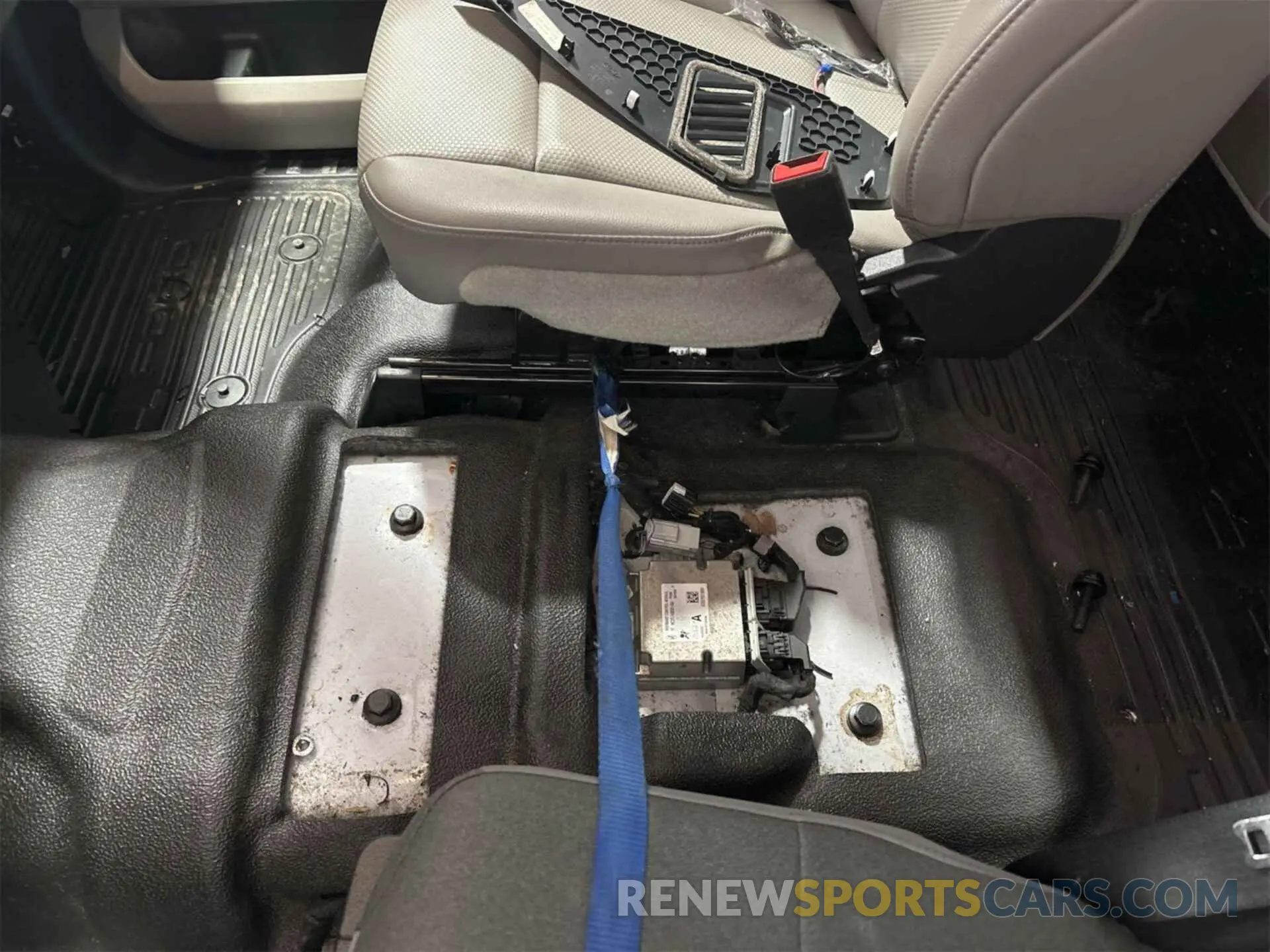 14 Photograph of a damaged car 1FT7X2BT2NEE43242 FORD F-250 2022