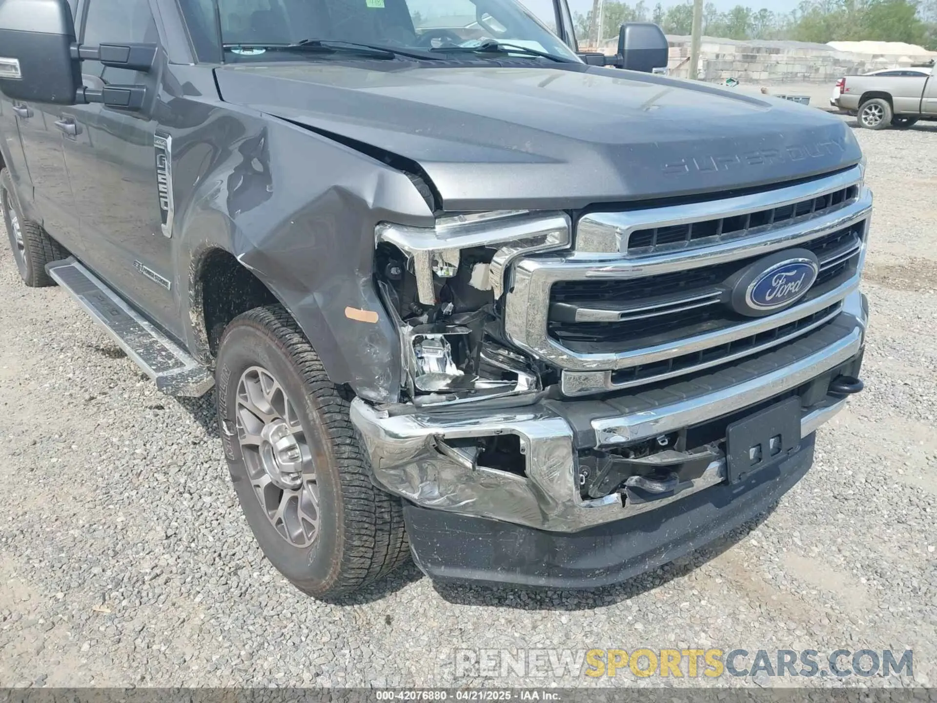 11 Photograph of a damaged car 1FT8W2BT1NEG21309 FORD F-250 2022