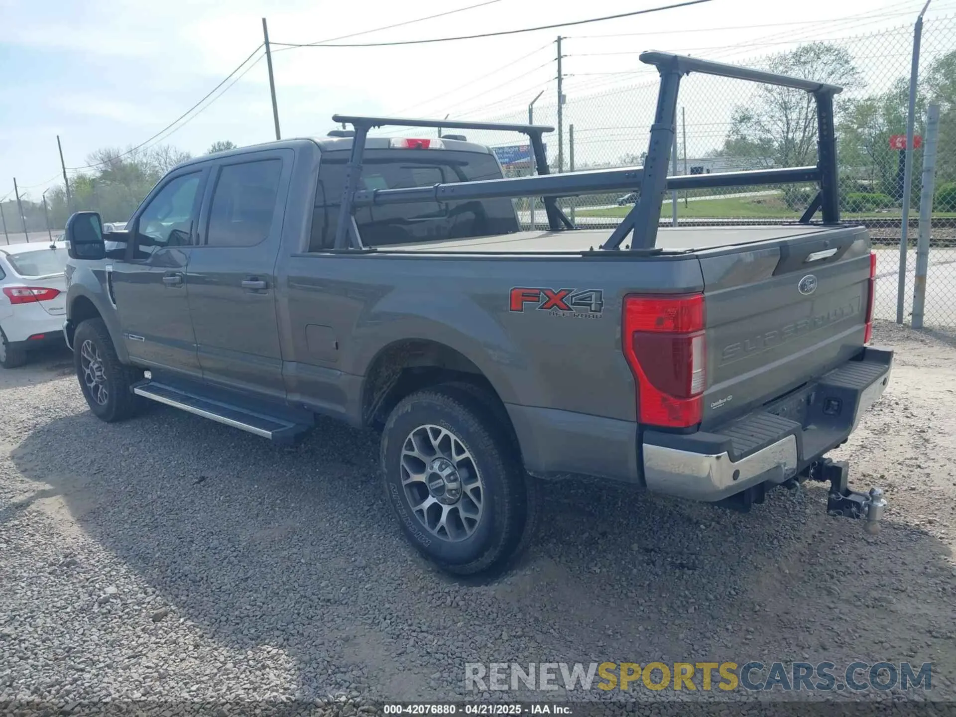 3 Photograph of a damaged car 1FT8W2BT1NEG21309 FORD F-250 2022