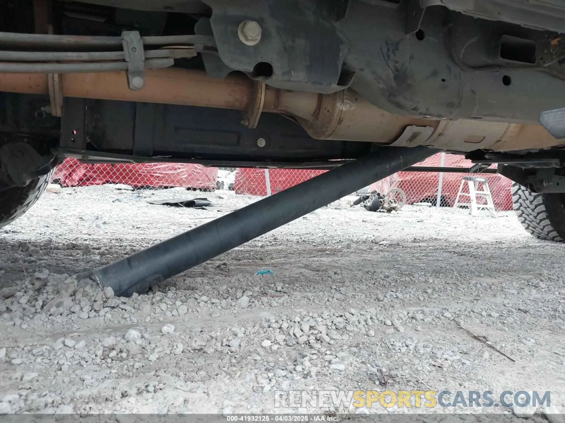 11 Photograph of a damaged car 1FT8W2BT7NEC48485 FORD F-250 2022