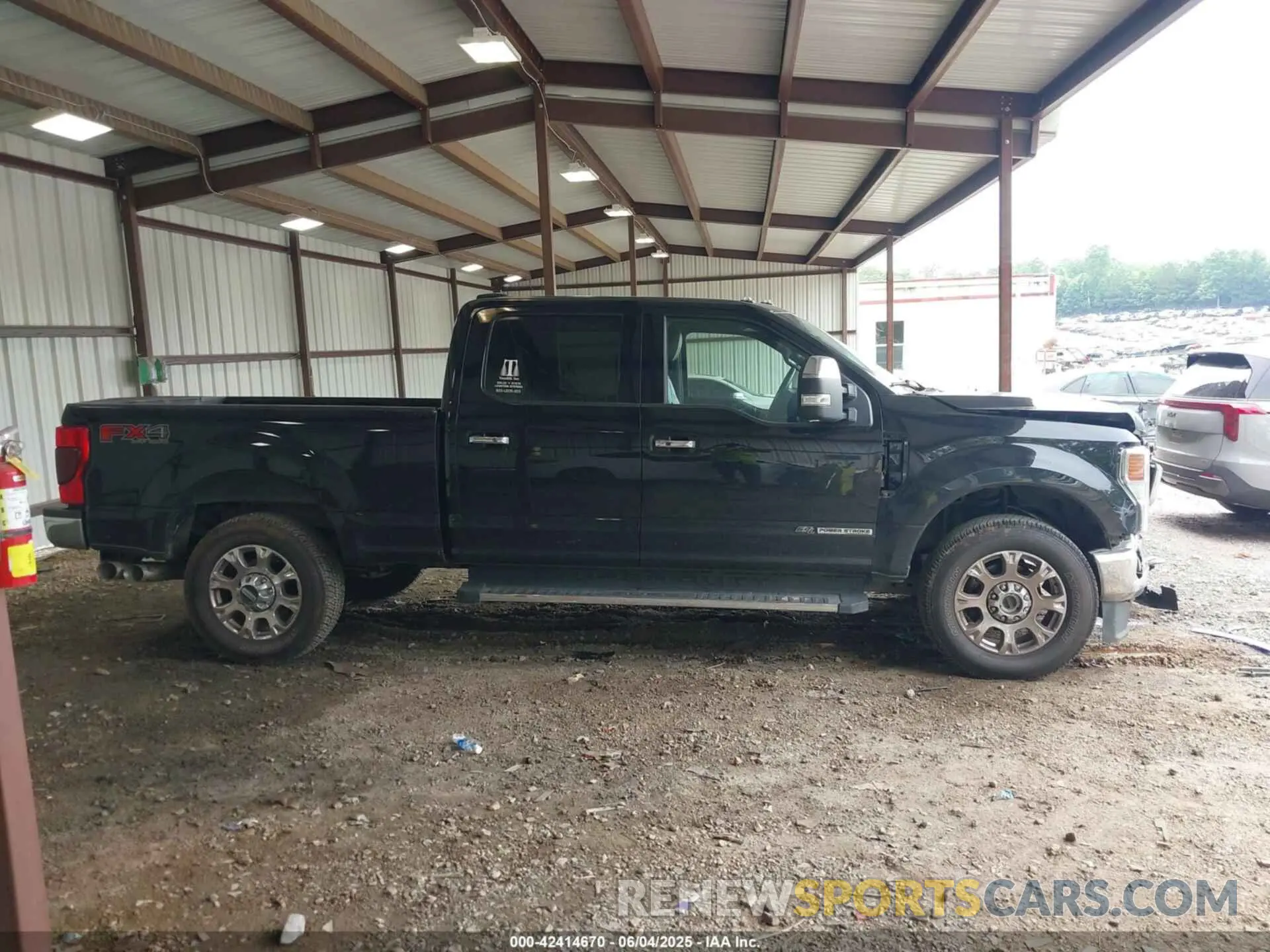 14 Photograph of a damaged car 1FT8W2BT9NED68644 FORD F-250 2022