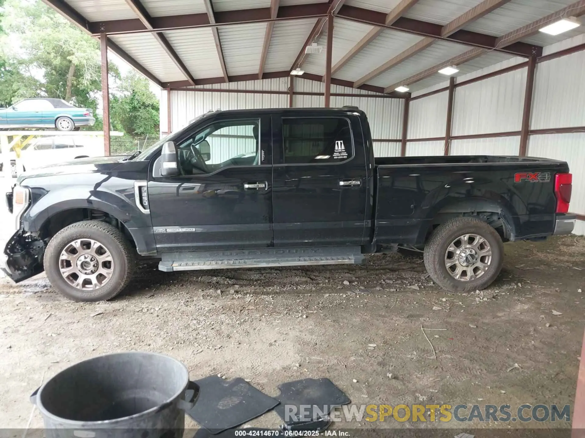 15 Photograph of a damaged car 1FT8W2BT9NED68644 FORD F-250 2022