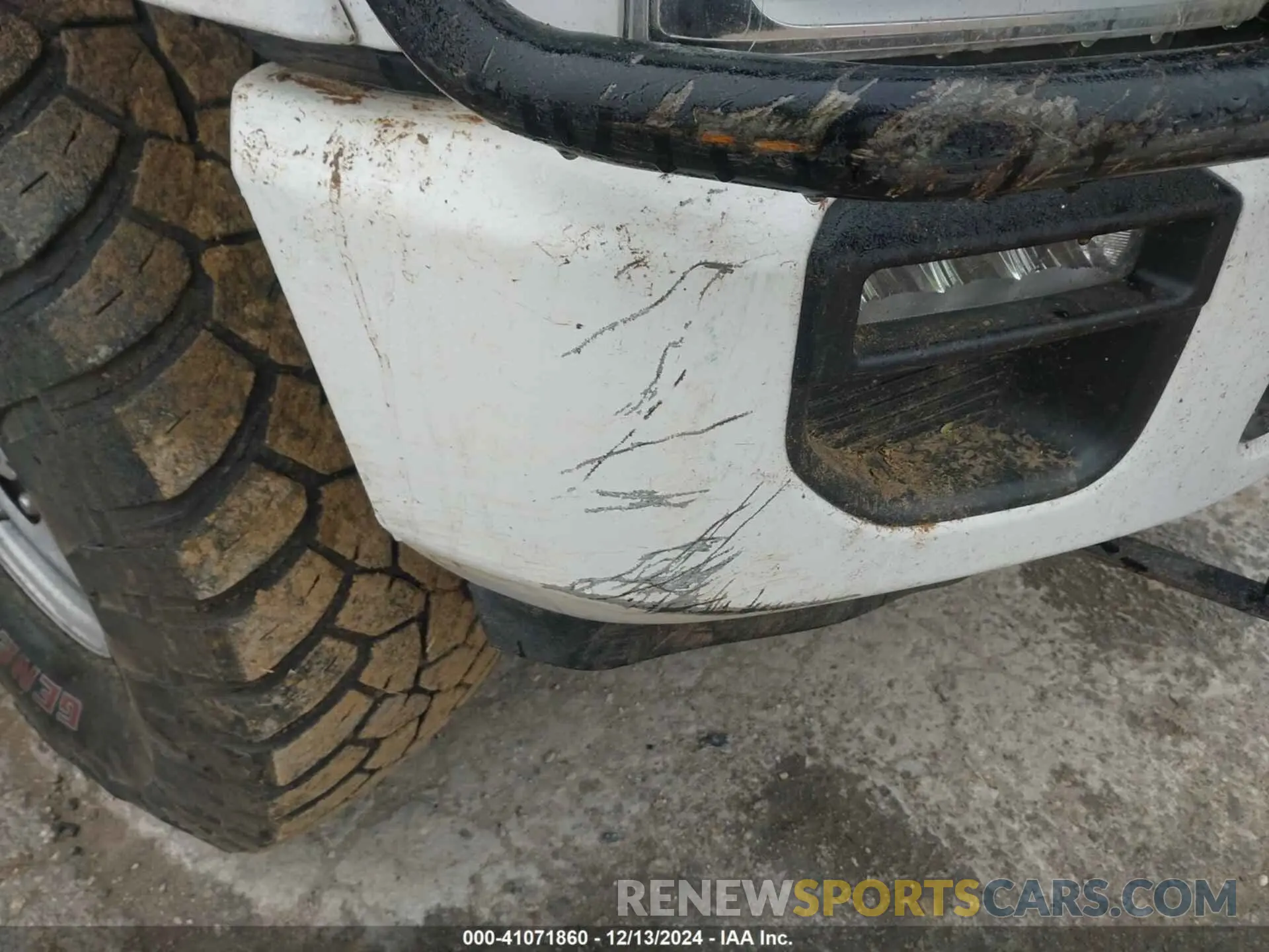 10 Photograph of a damaged car 1FT8W2BTXNEE65190 FORD F-250 2022
