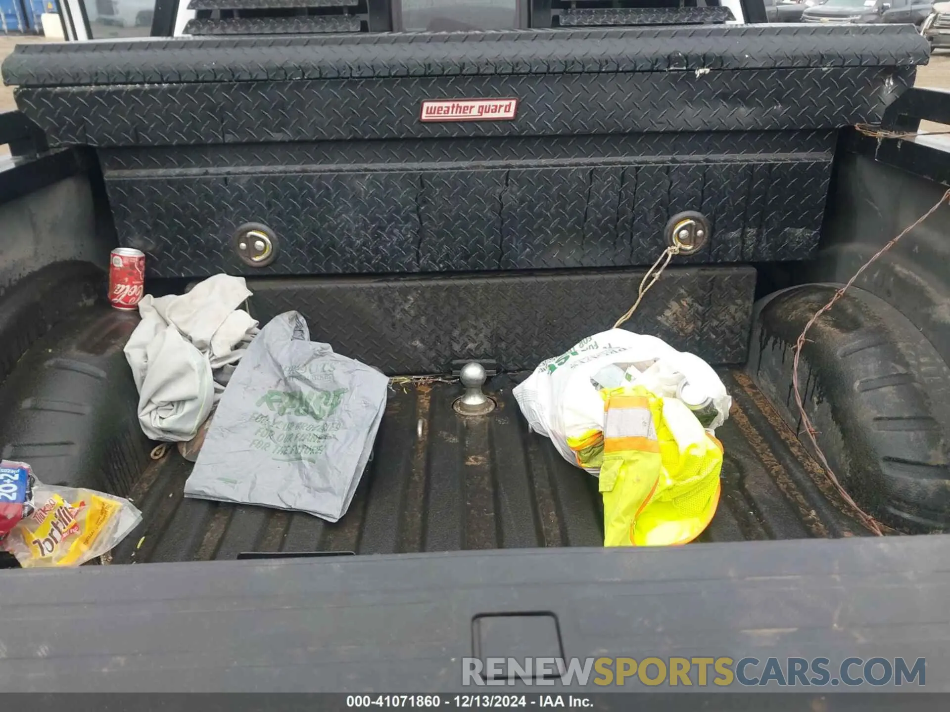 11 Photograph of a damaged car 1FT8W2BTXNEE65190 FORD F-250 2022