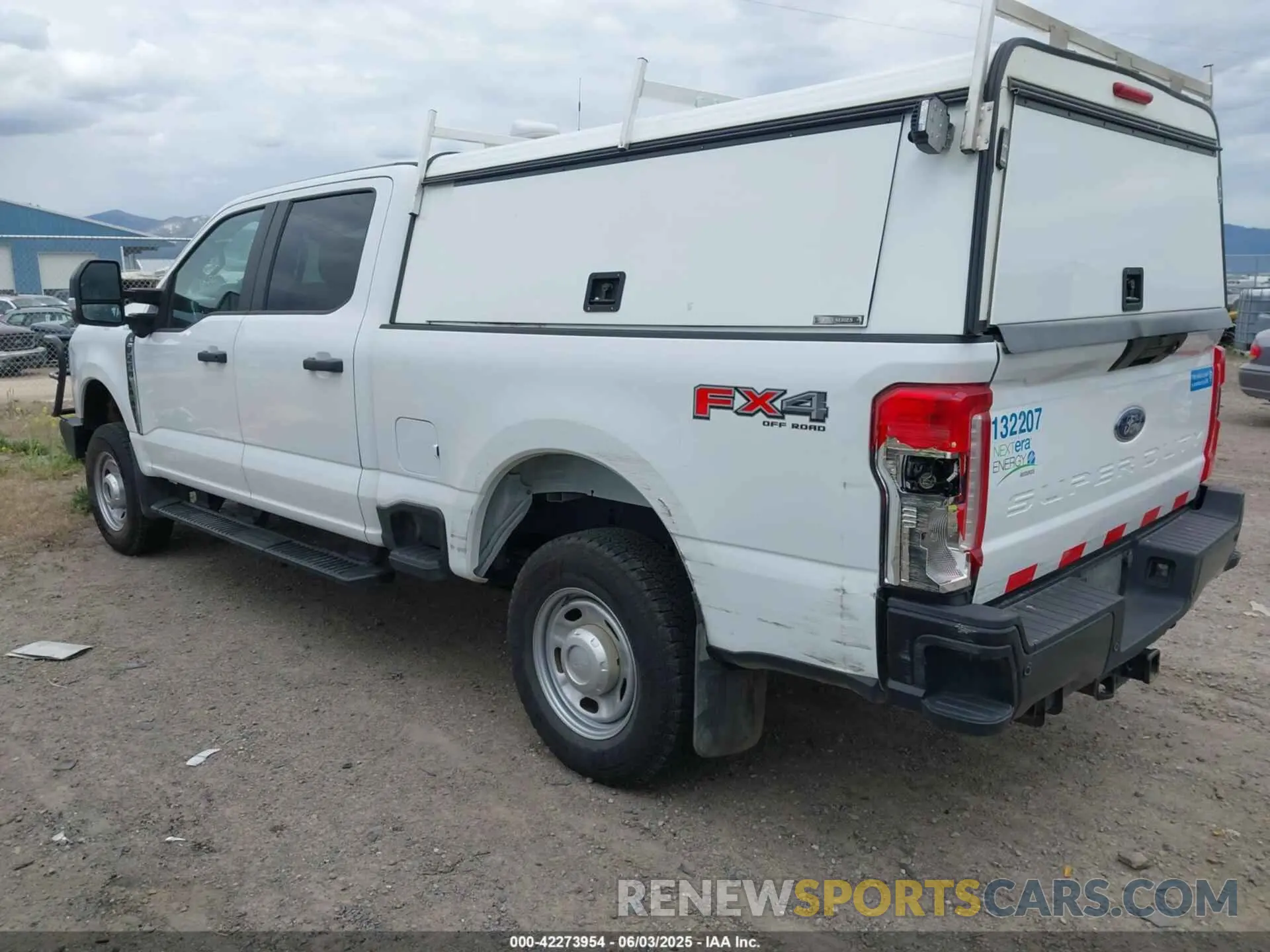 3 Photograph of a damaged car 1FT7W2BA8PEC09403 FORD F-250 2023
