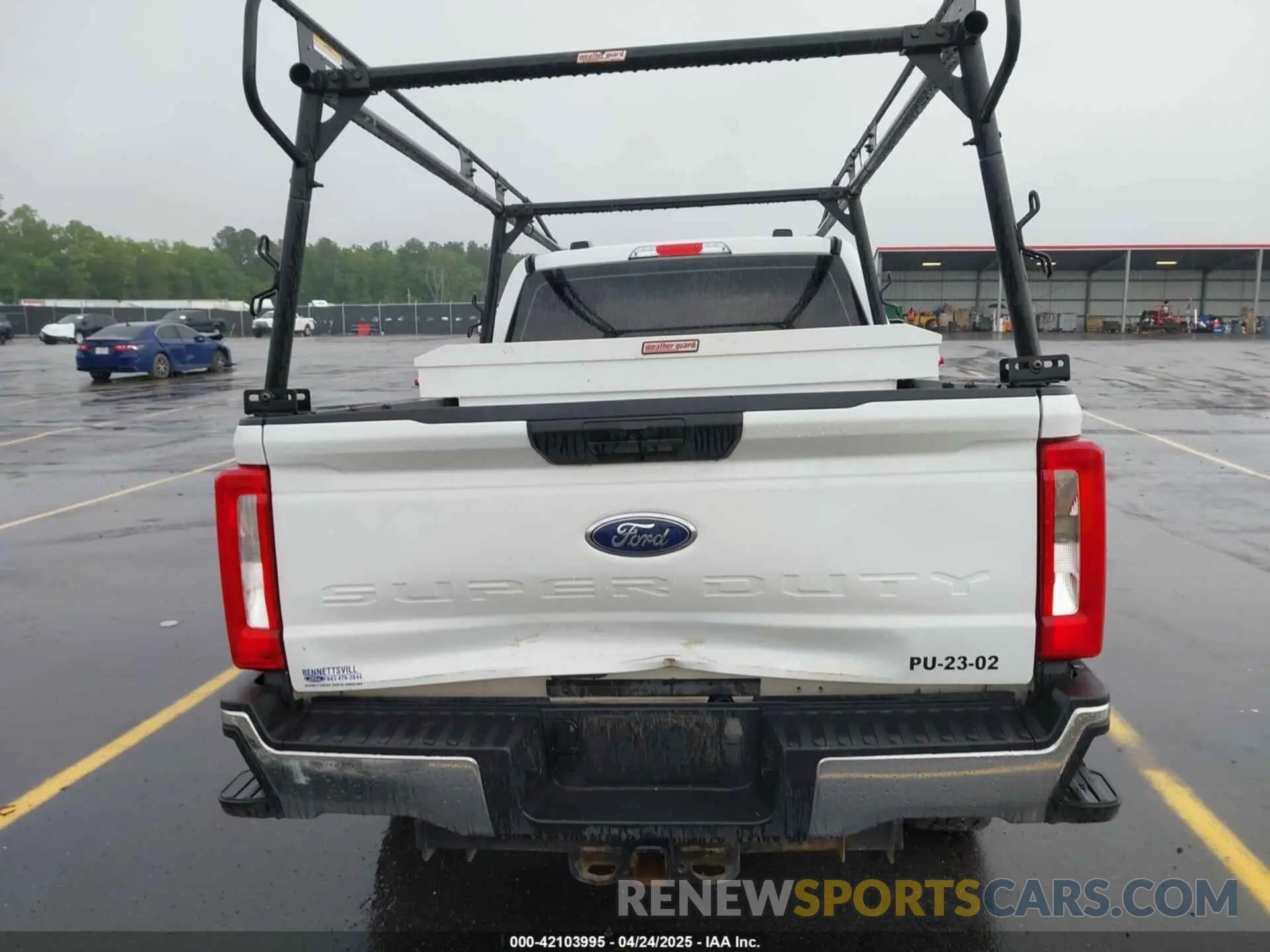 17 Photograph of a damaged car 1FT7W2BA9PED14189 FORD F-250 2023