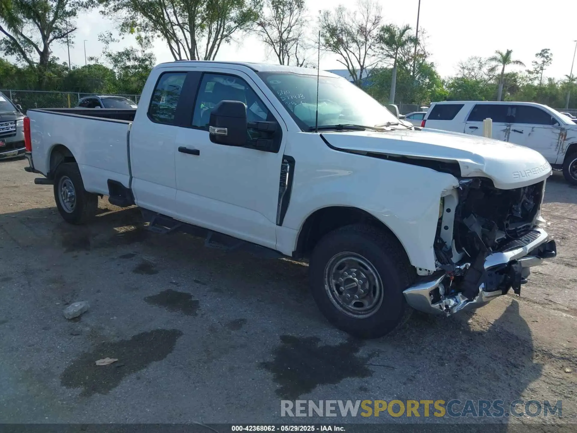 1 Photograph of a damaged car 1FT7X2AA4PED77473 FORD F-250 2023