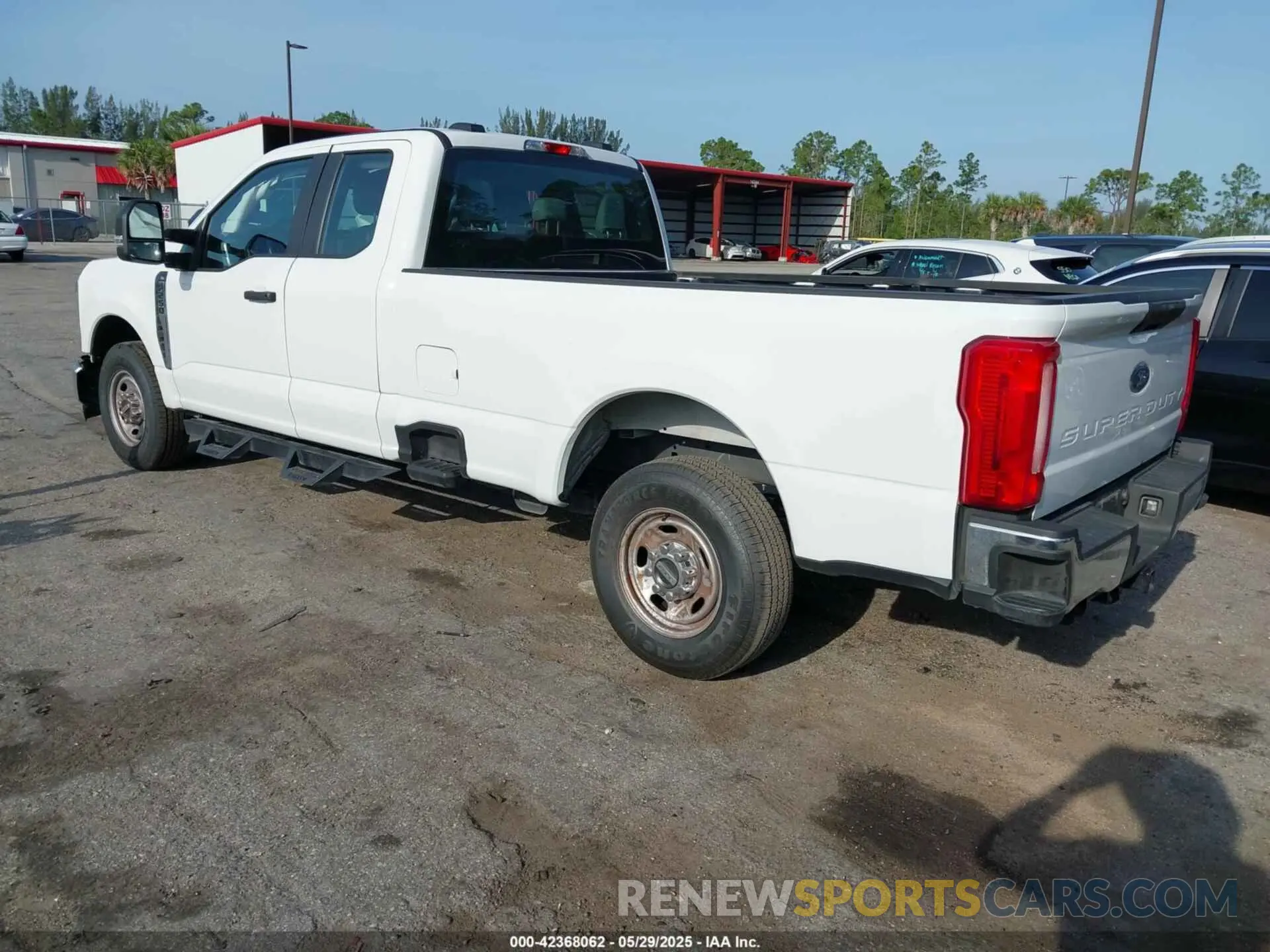3 Photograph of a damaged car 1FT7X2AA4PED77473 FORD F-250 2023