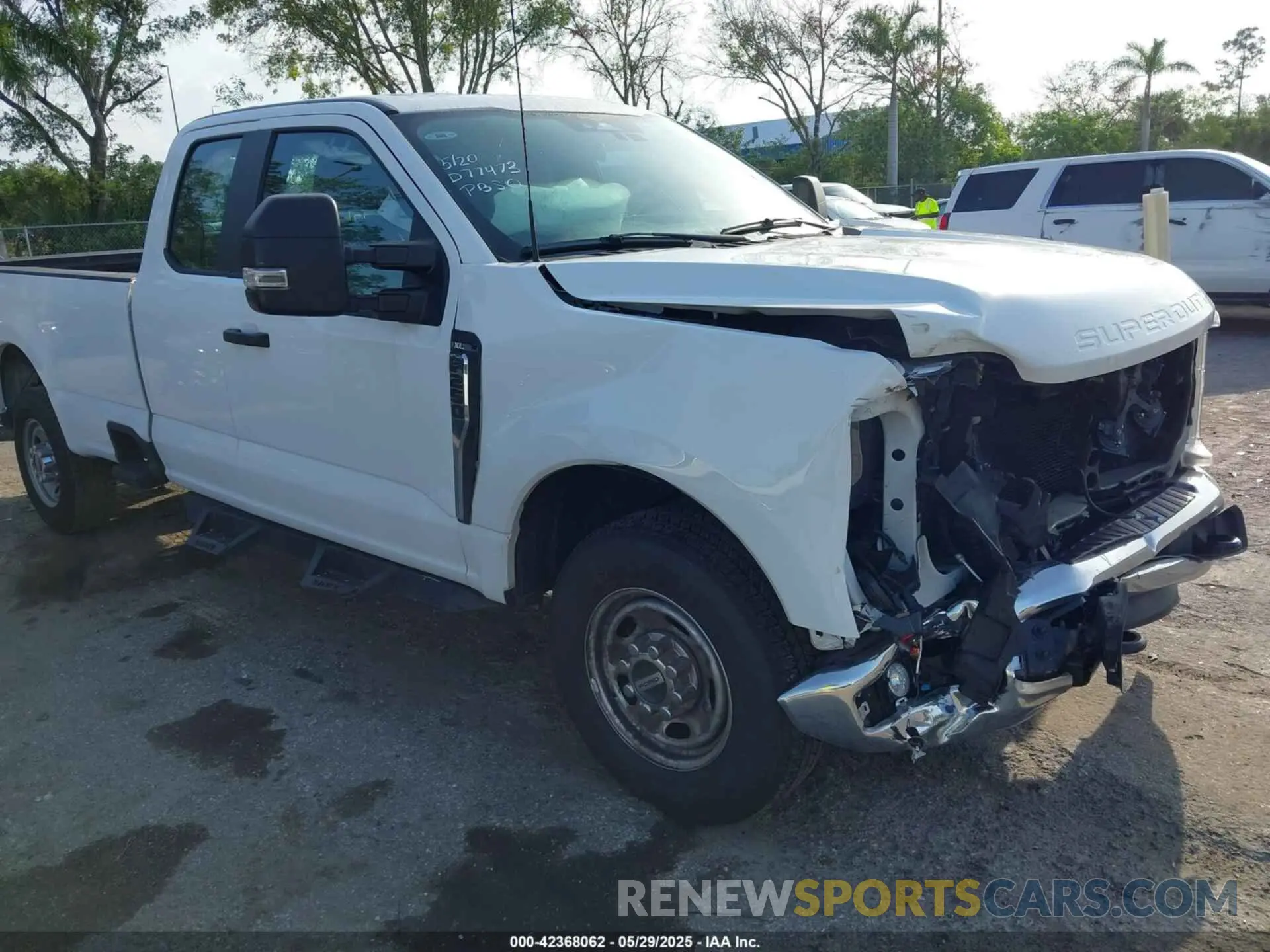 6 Photograph of a damaged car 1FT7X2AA4PED77473 FORD F-250 2023
