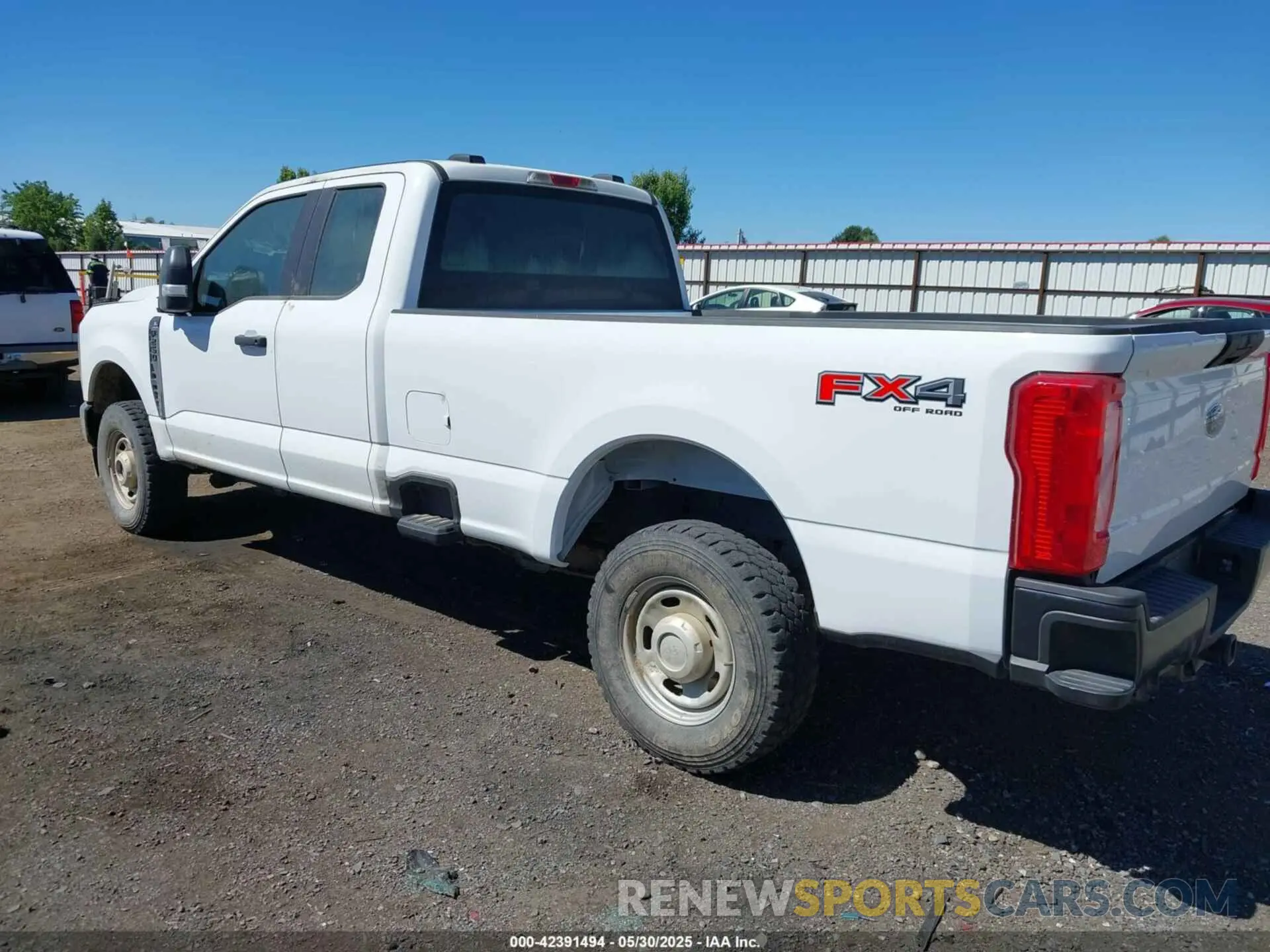 3 Photograph of a damaged car 1FT7X2BA4PEC32190 FORD F-250 2023