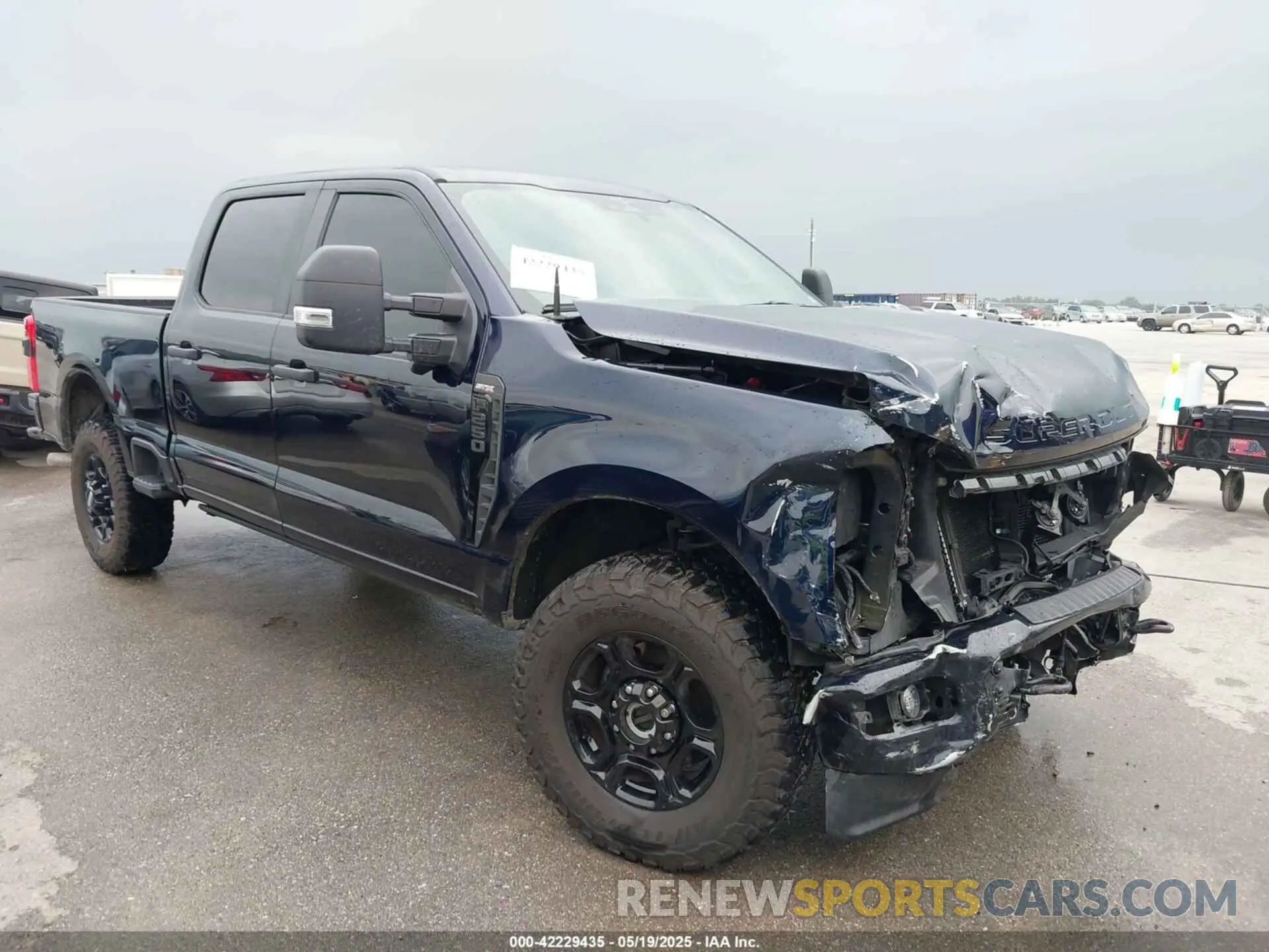 1 Photograph of a damaged car 1FT8W2BA4PED15755 FORD F-250 2023