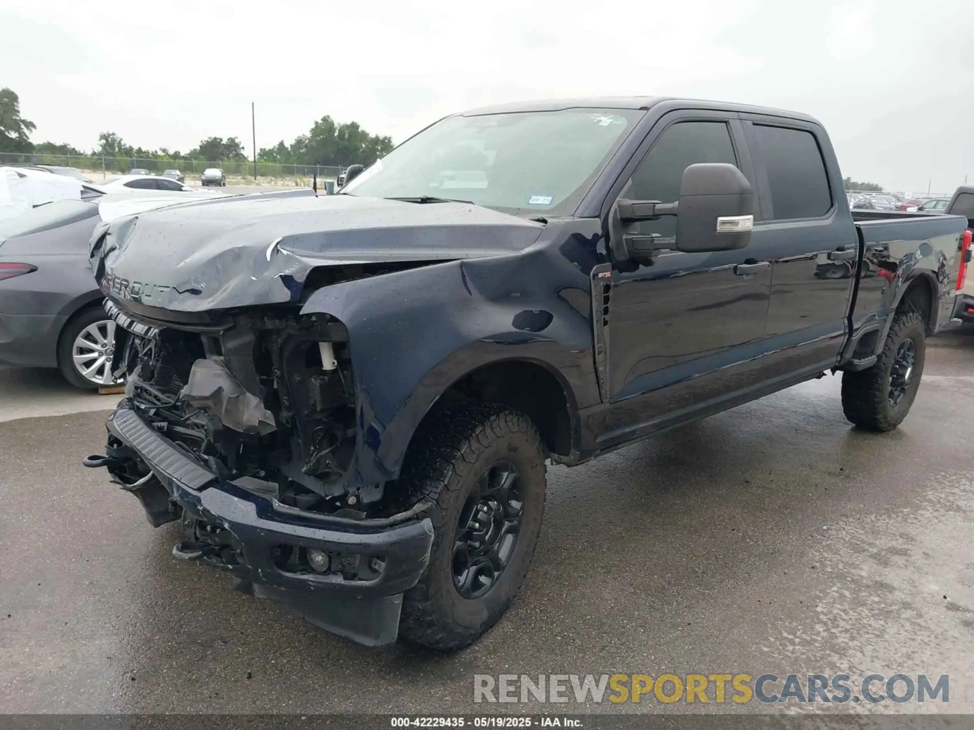 2 Photograph of a damaged car 1FT8W2BA4PED15755 FORD F-250 2023