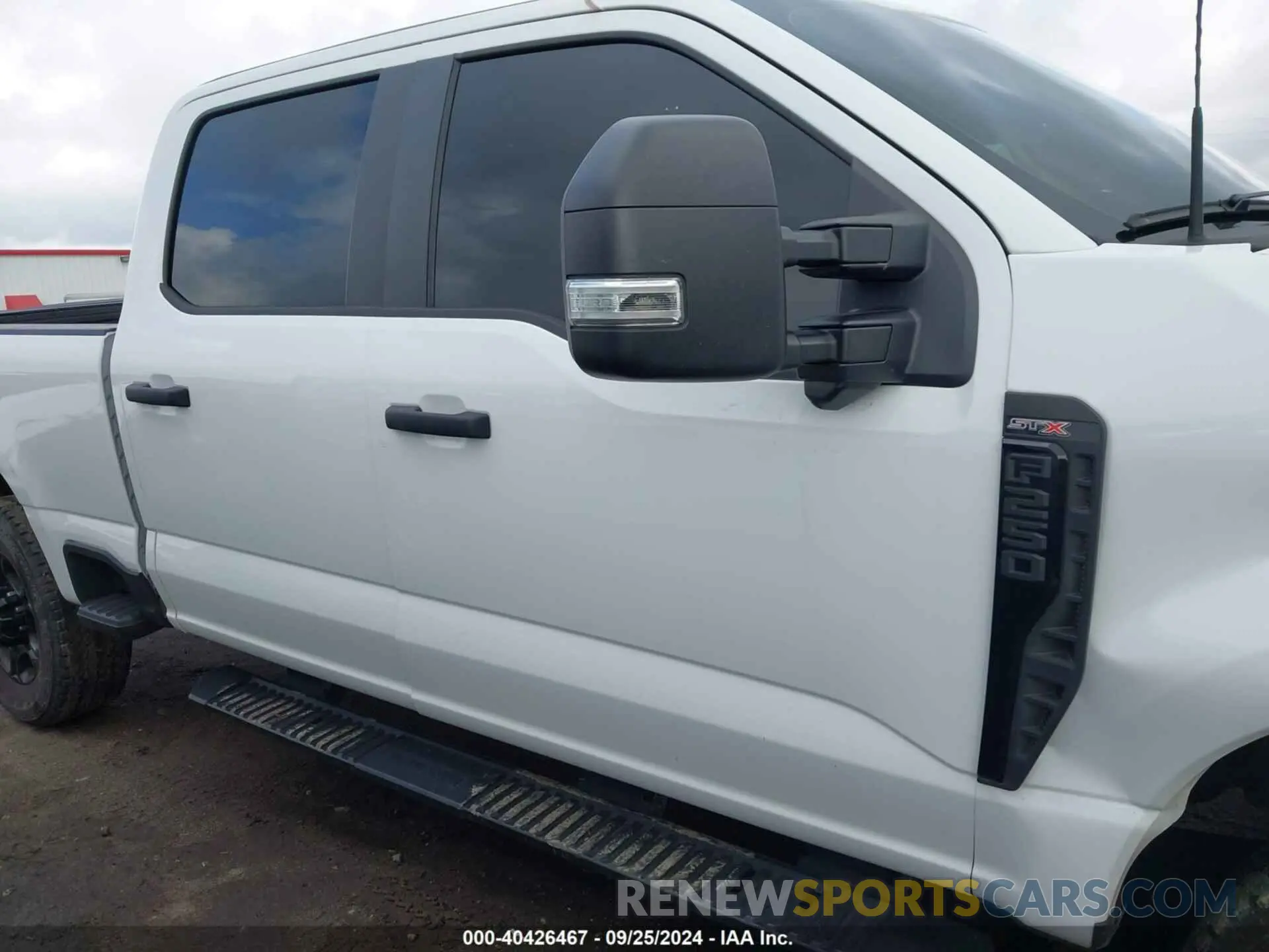 13 Photograph of a damaged car 1FT8W2BA5PED14193 FORD F-250 2023