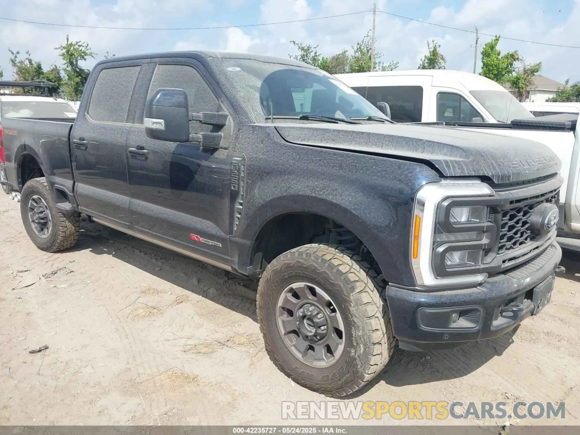 1 Photograph of a damaged car 1FT8W2BM9PEE10077 FORD F-250 2023