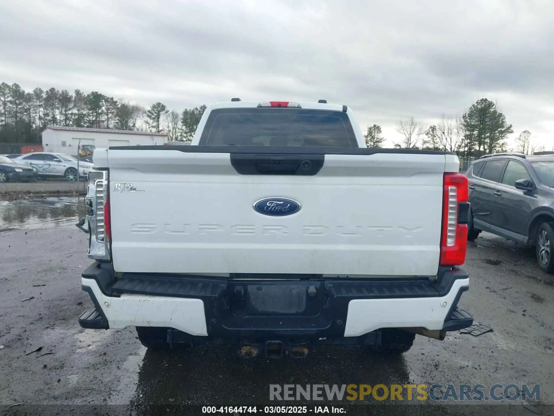 7 Photograph of a damaged car 1FT8W2BNXPEC96356 FORD F-250 2023