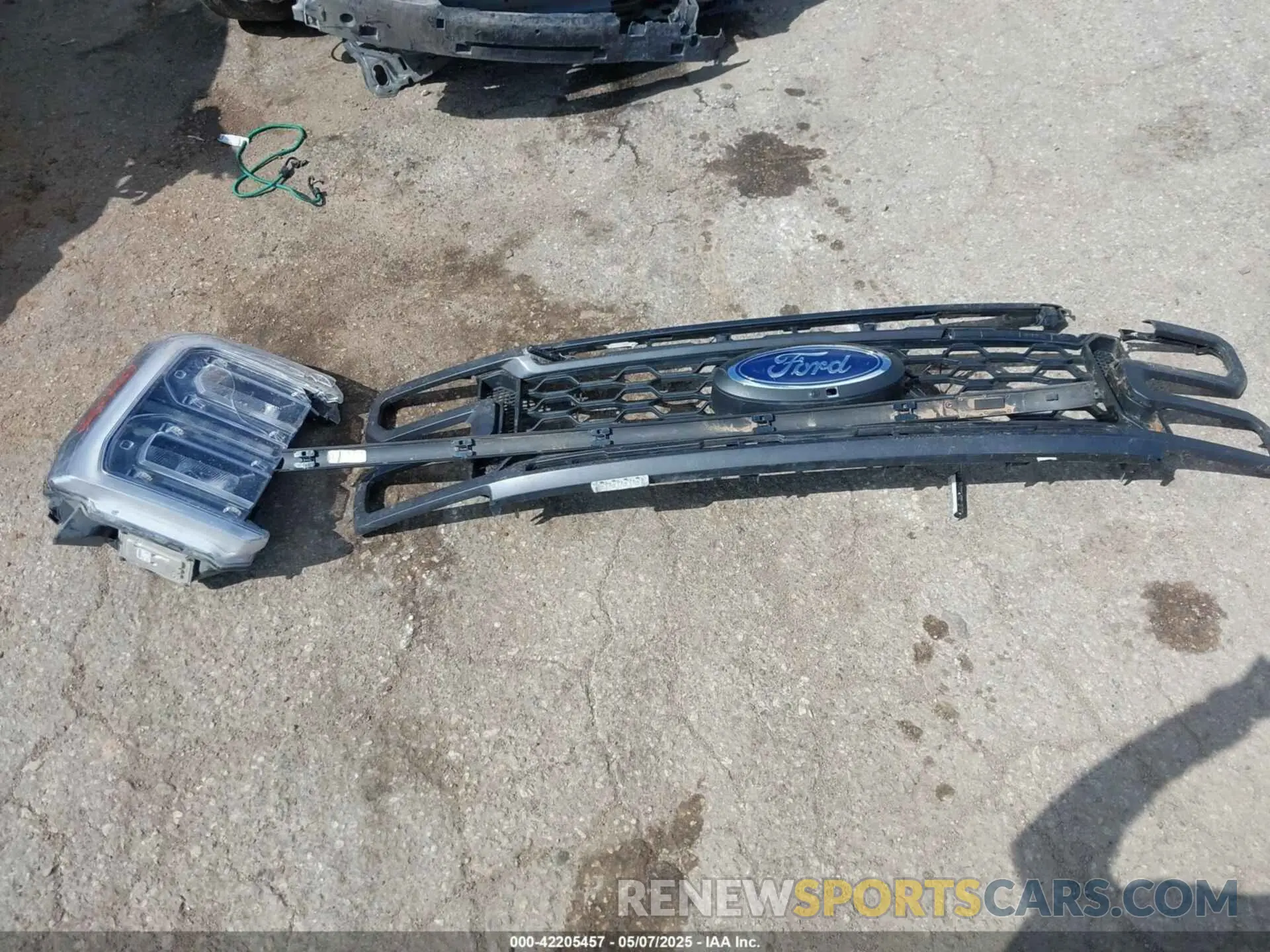 11 Photograph of a damaged car 1FT8W2BNXPED35835 FORD F-250 2023