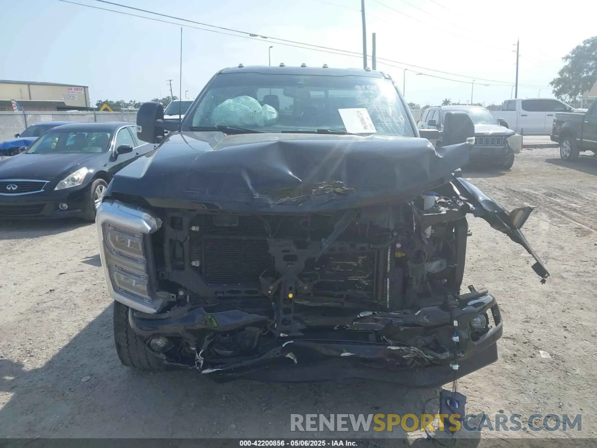 12 Photograph of a damaged car 1FT8W2BT0PED81334 FORD F-250 2023