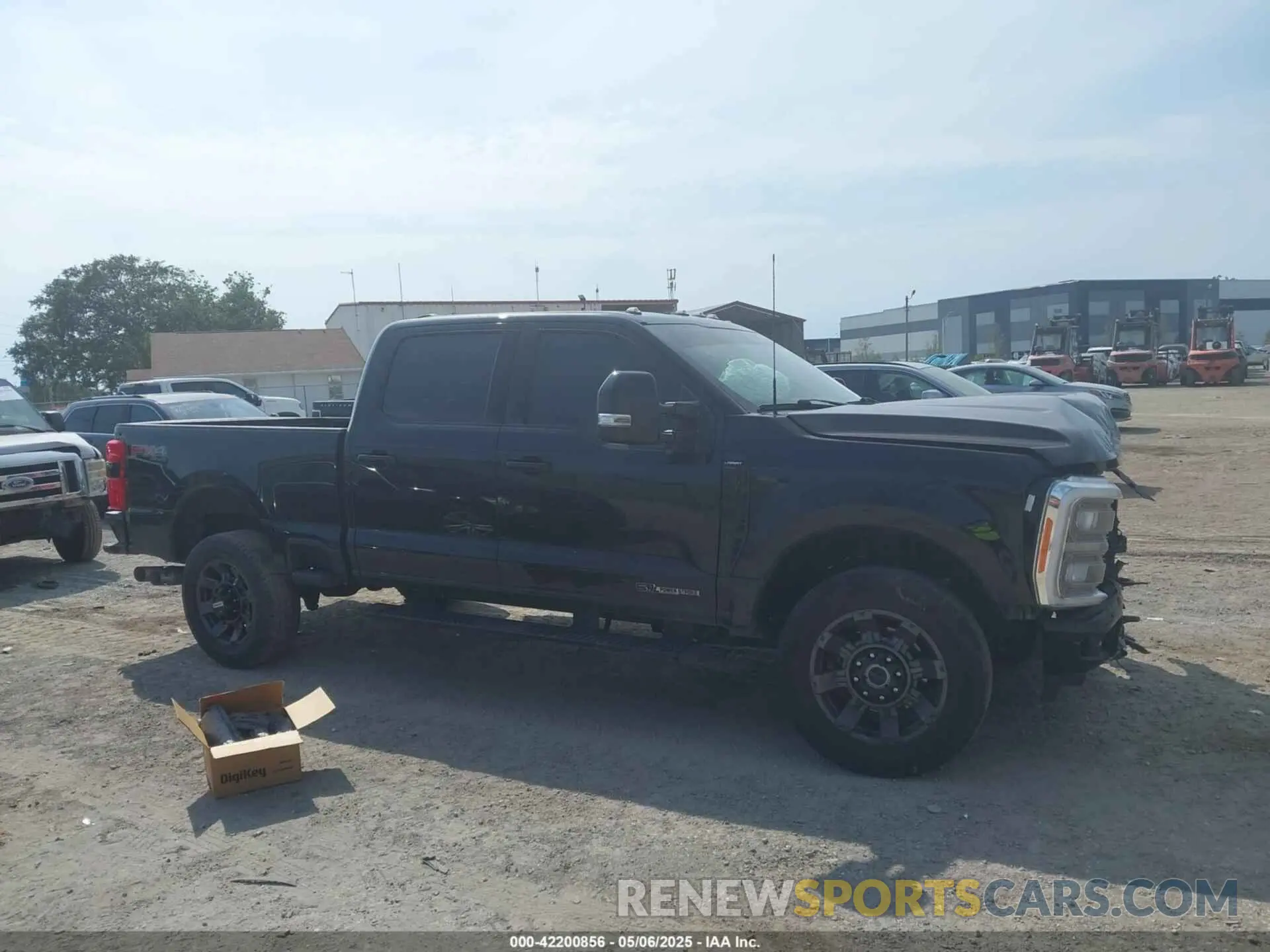 13 Photograph of a damaged car 1FT8W2BT0PED81334 FORD F-250 2023
