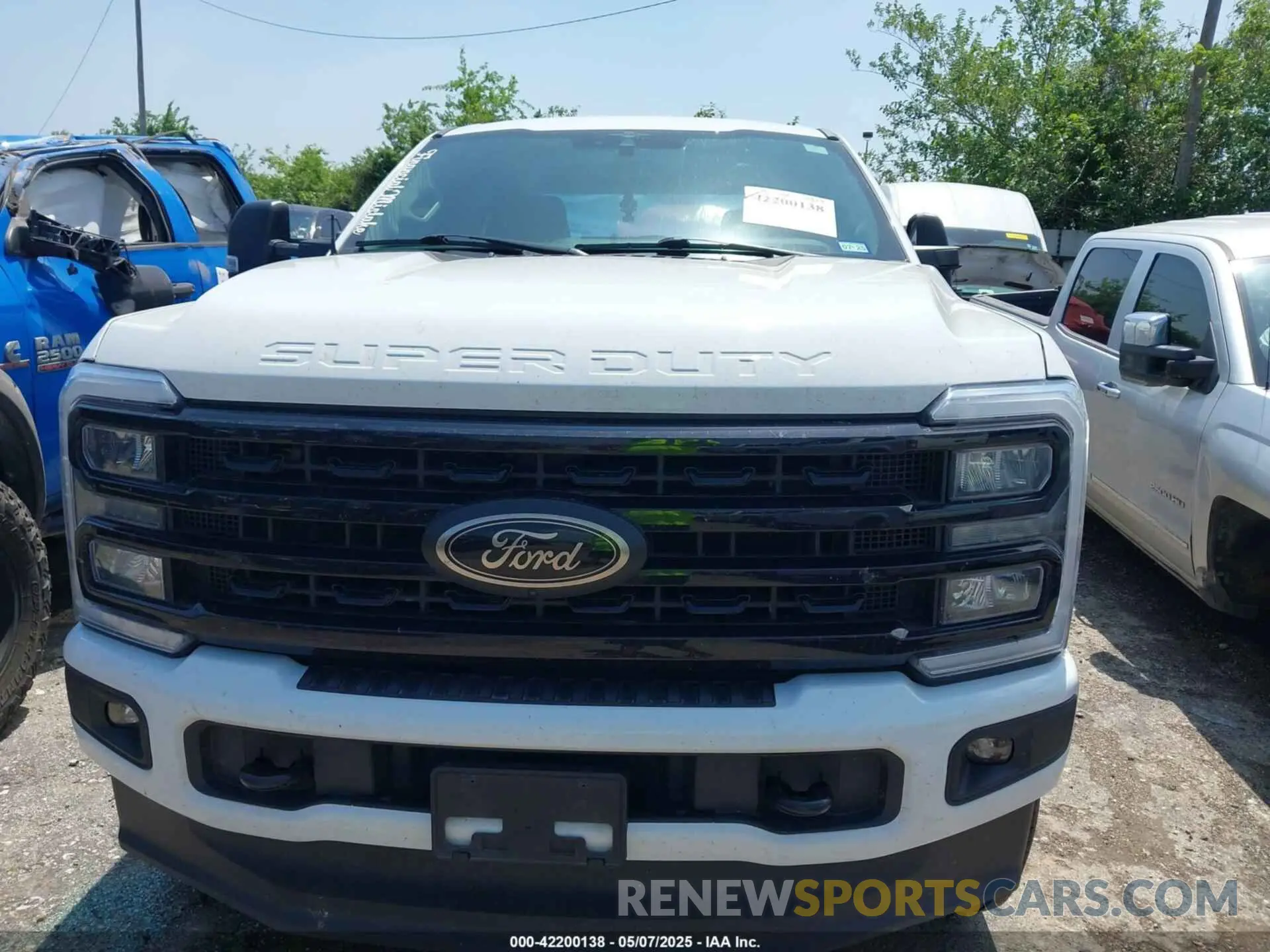 13 Photograph of a damaged car 1FT8W2BT2PED07994 FORD F-250 2023