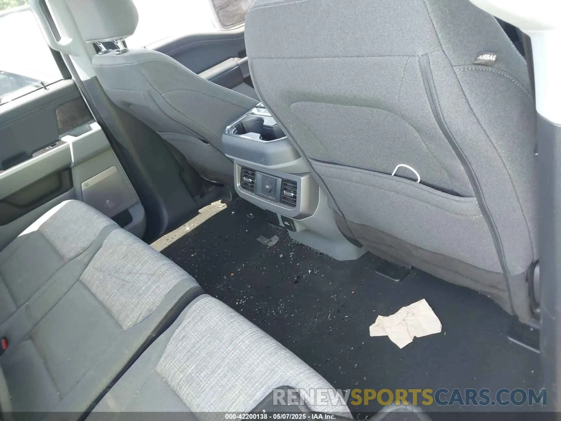 8 Photograph of a damaged car 1FT8W2BT2PED07994 FORD F-250 2023