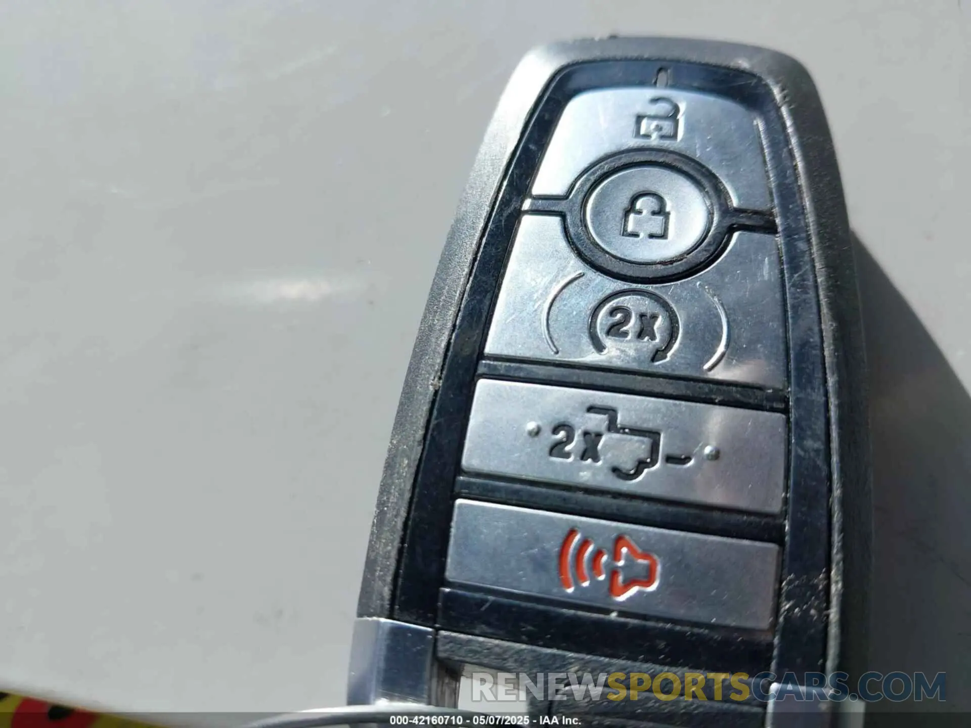 10 Photograph of a damaged car 1FT8W2BT3PED67797 FORD F-250 2023