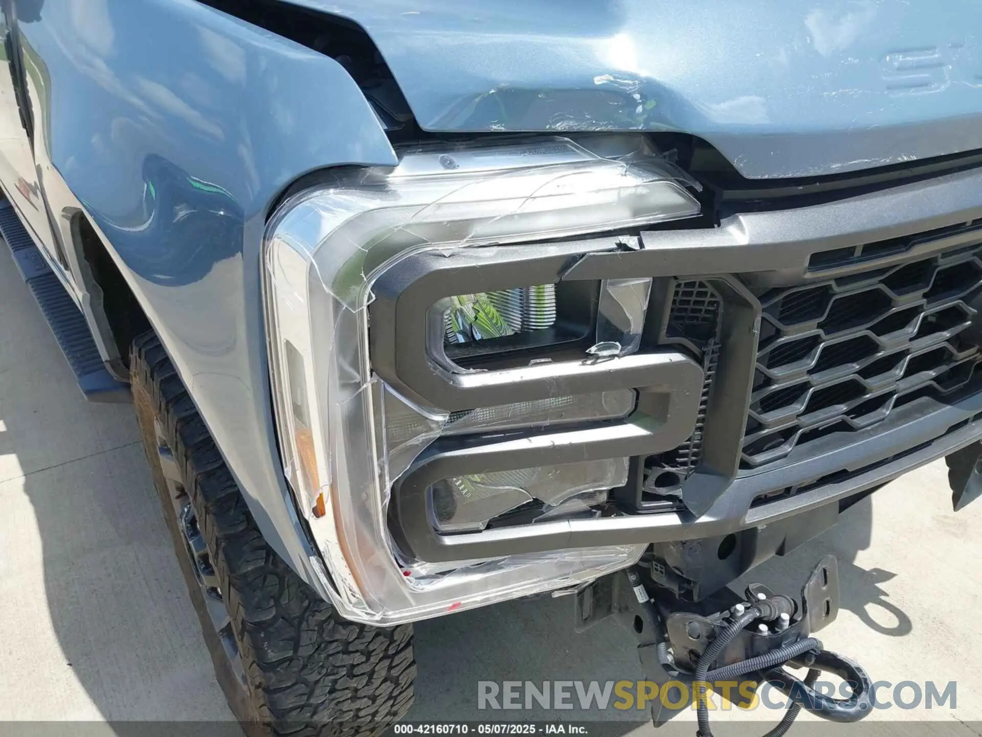 11 Photograph of a damaged car 1FT8W2BT3PED67797 FORD F-250 2023