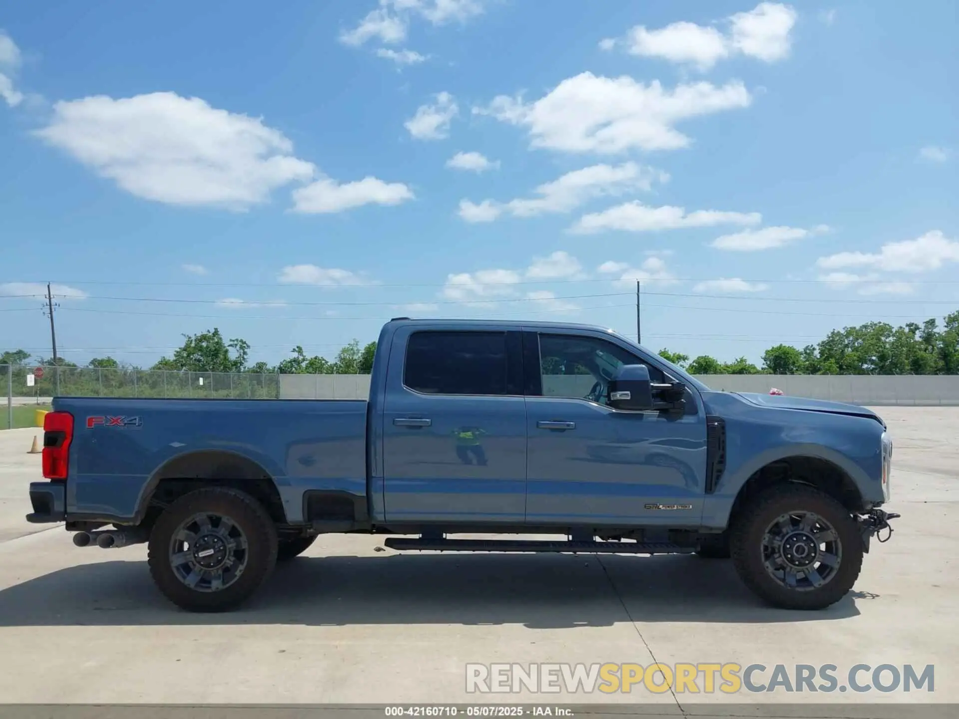 13 Photograph of a damaged car 1FT8W2BT3PED67797 FORD F-250 2023