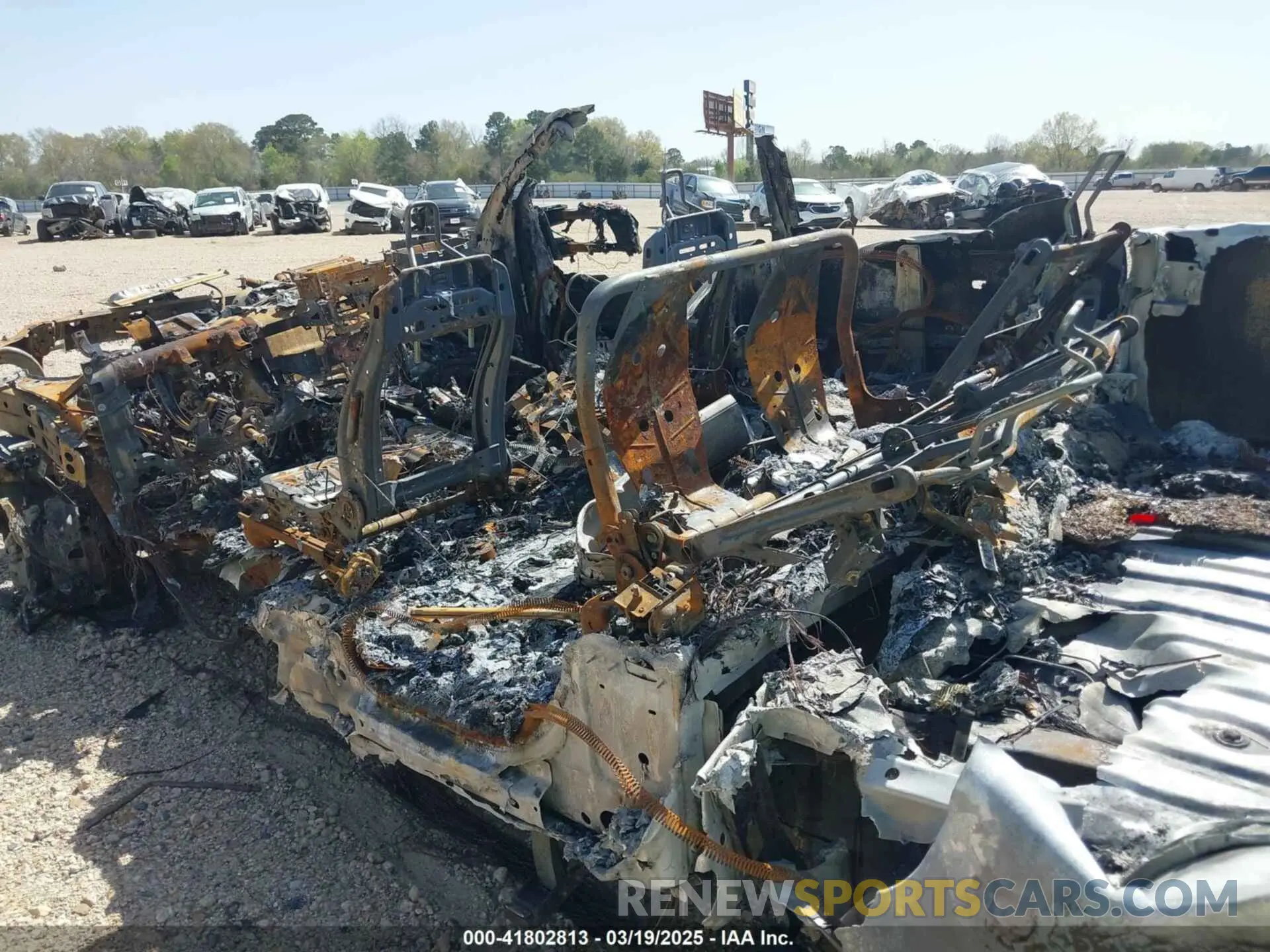 19 Photograph of a damaged car 1FT8W2BT6PEC85000 FORD F-250 2023