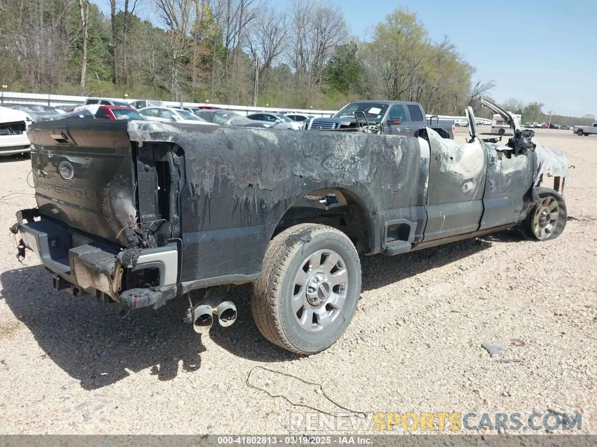 3 Photograph of a damaged car 1FT8W2BT6PEC85000 FORD F-250 2023