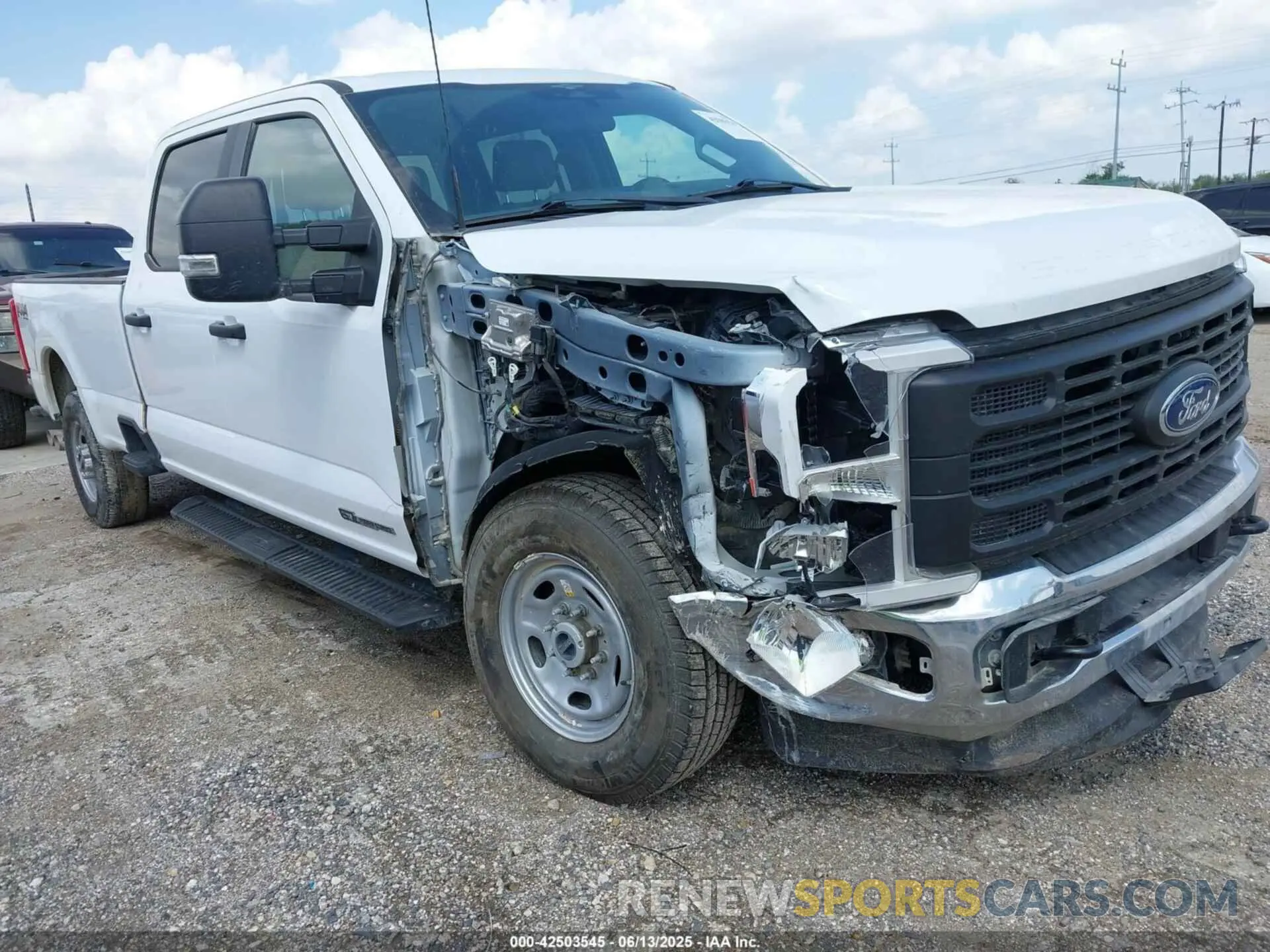 1 Photograph of a damaged car 1FT8W2BT7PEE23014 FORD F-250 2023