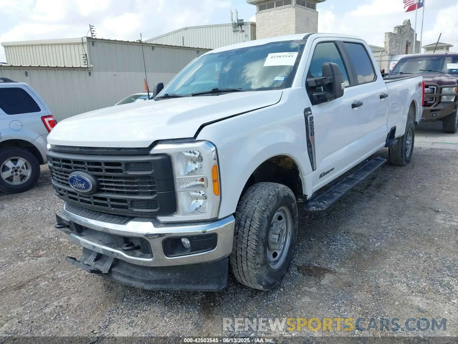 2 Photograph of a damaged car 1FT8W2BT7PEE23014 FORD F-250 2023