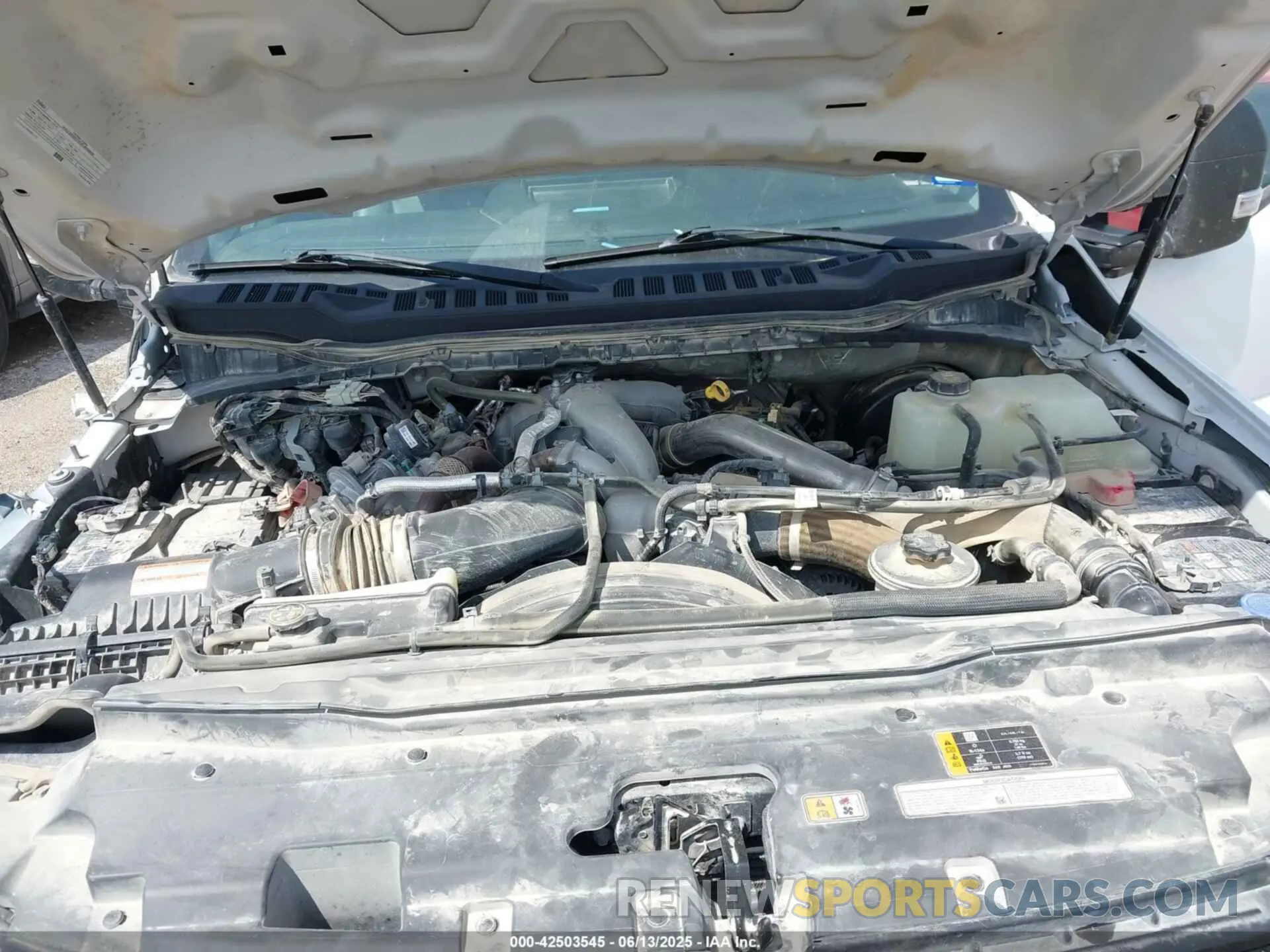 9 Photograph of a damaged car 1FT8W2BT7PEE23014 FORD F-250 2023