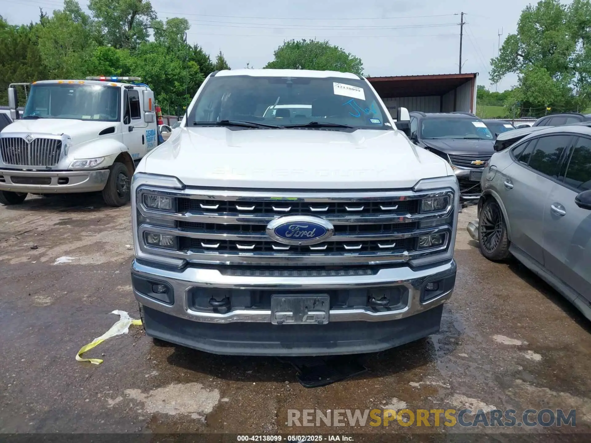 13 Photograph of a damaged car 1FT8W2BT9PED33475 FORD F-250 2023