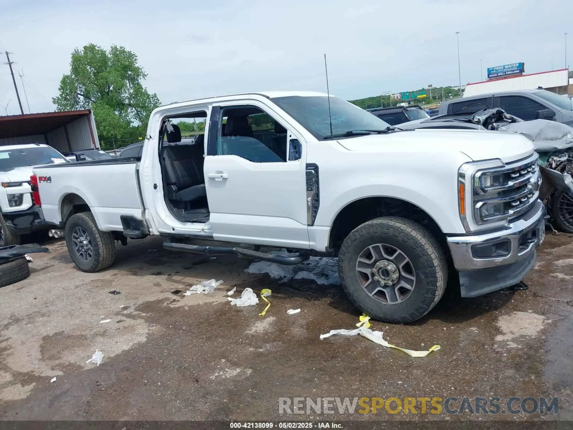 14 Photograph of a damaged car 1FT8W2BT9PED33475 FORD F-250 2023