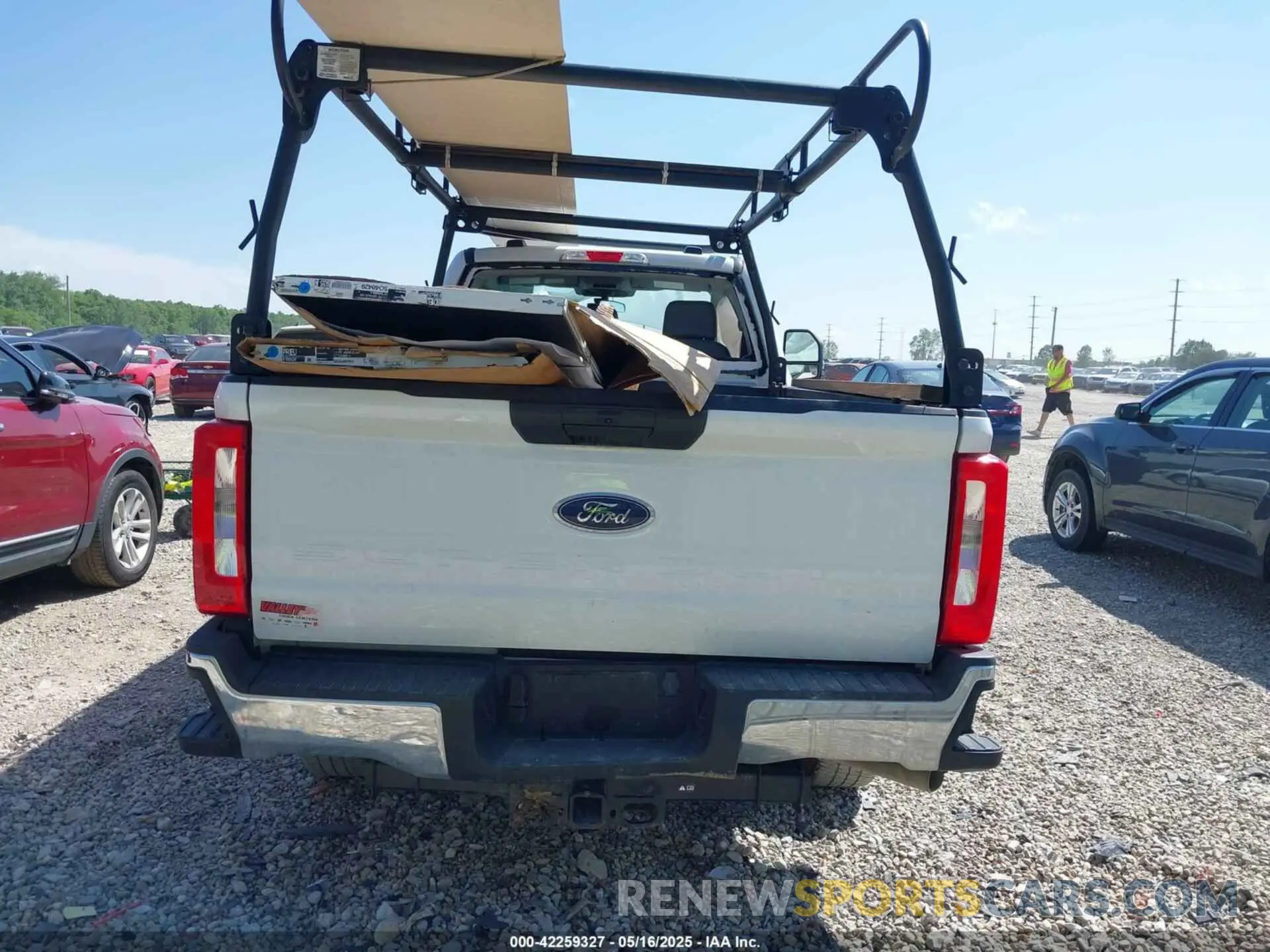 16 Photograph of a damaged car 1FTBF2BA8PEC60782 FORD F-250 2023