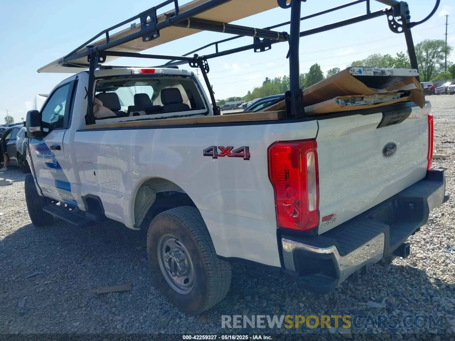3 Photograph of a damaged car 1FTBF2BA8PEC60782 FORD F-250 2023
