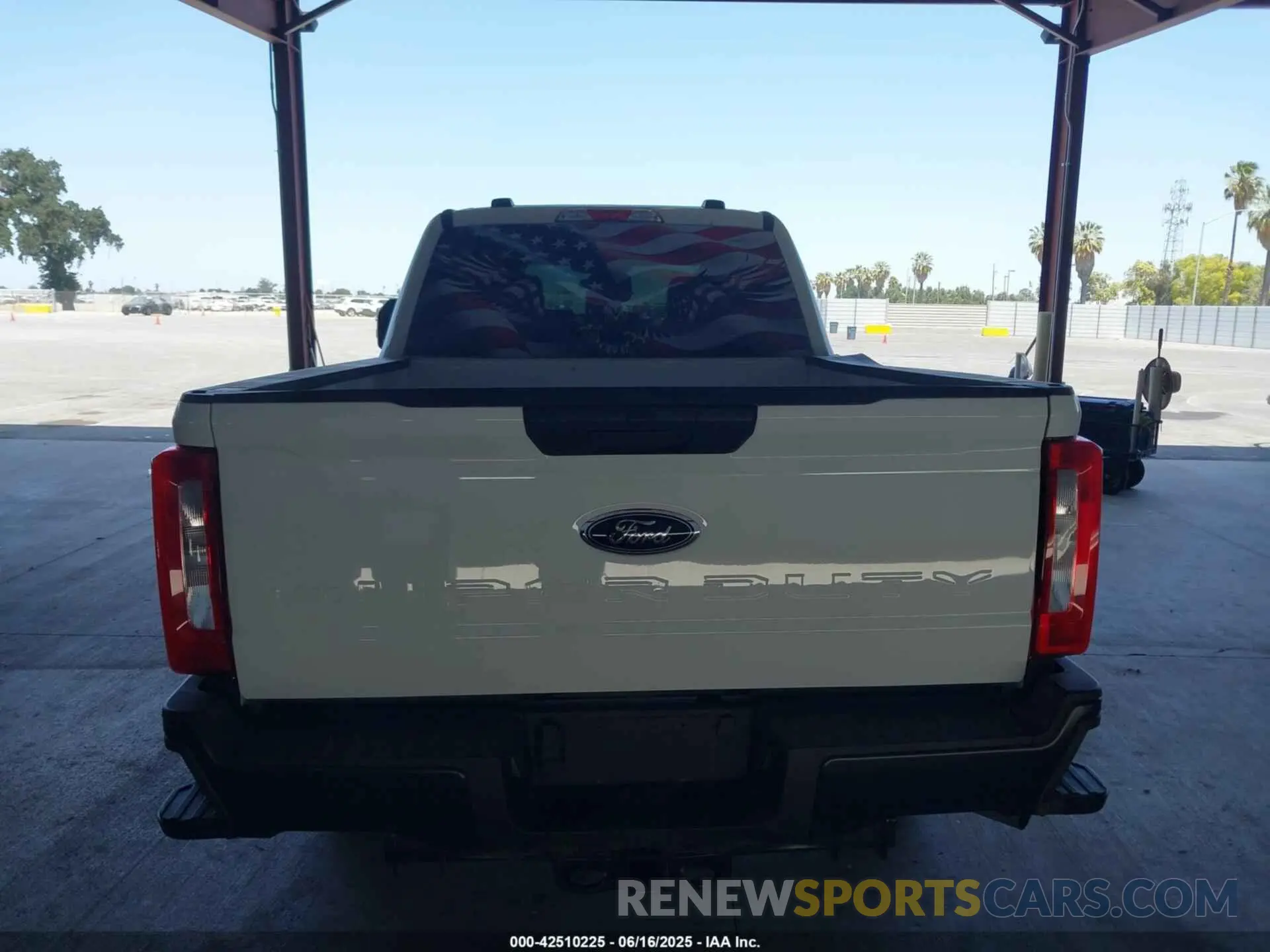 16 Photograph of a damaged car 1FT7W2AA4REF90588 FORD F-250 2024