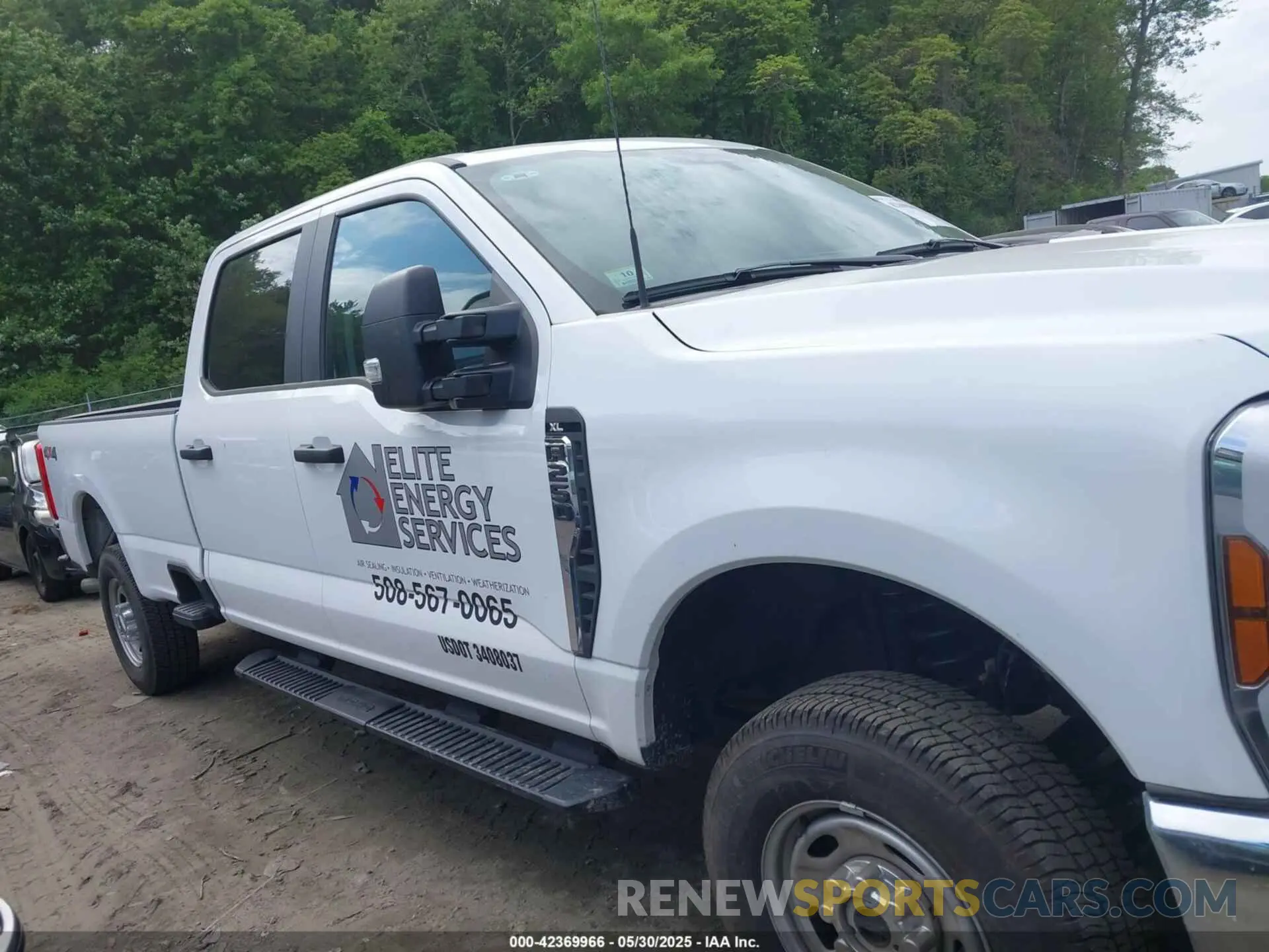13 Photograph of a damaged car 1FT7W2BA0REE47748 FORD F-250 2024