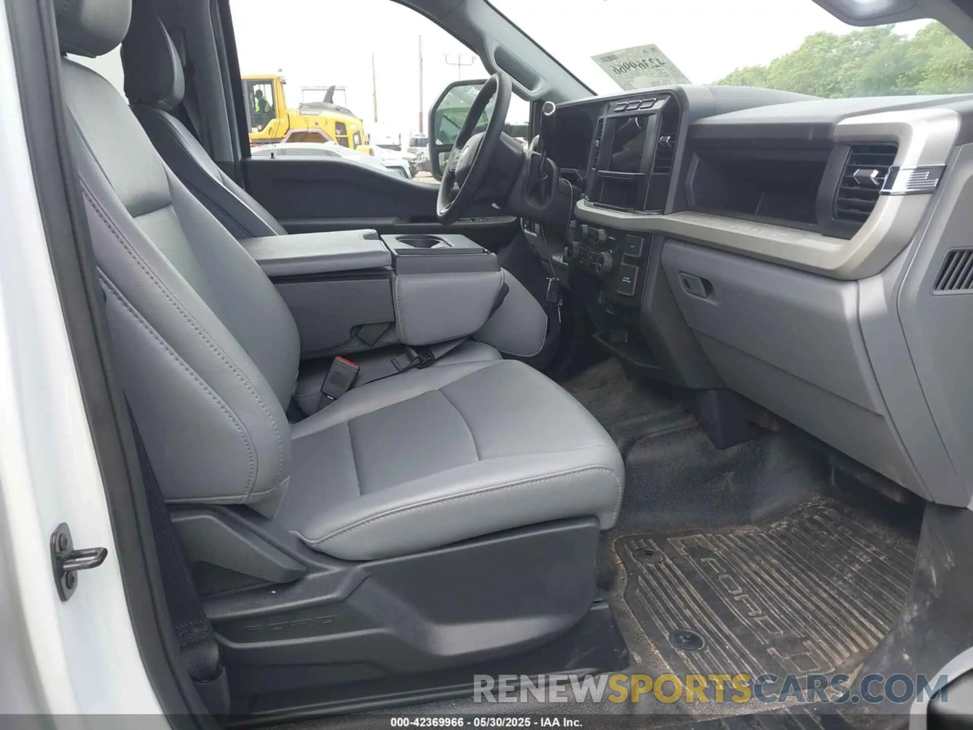5 Photograph of a damaged car 1FT7W2BA0REE47748 FORD F-250 2024