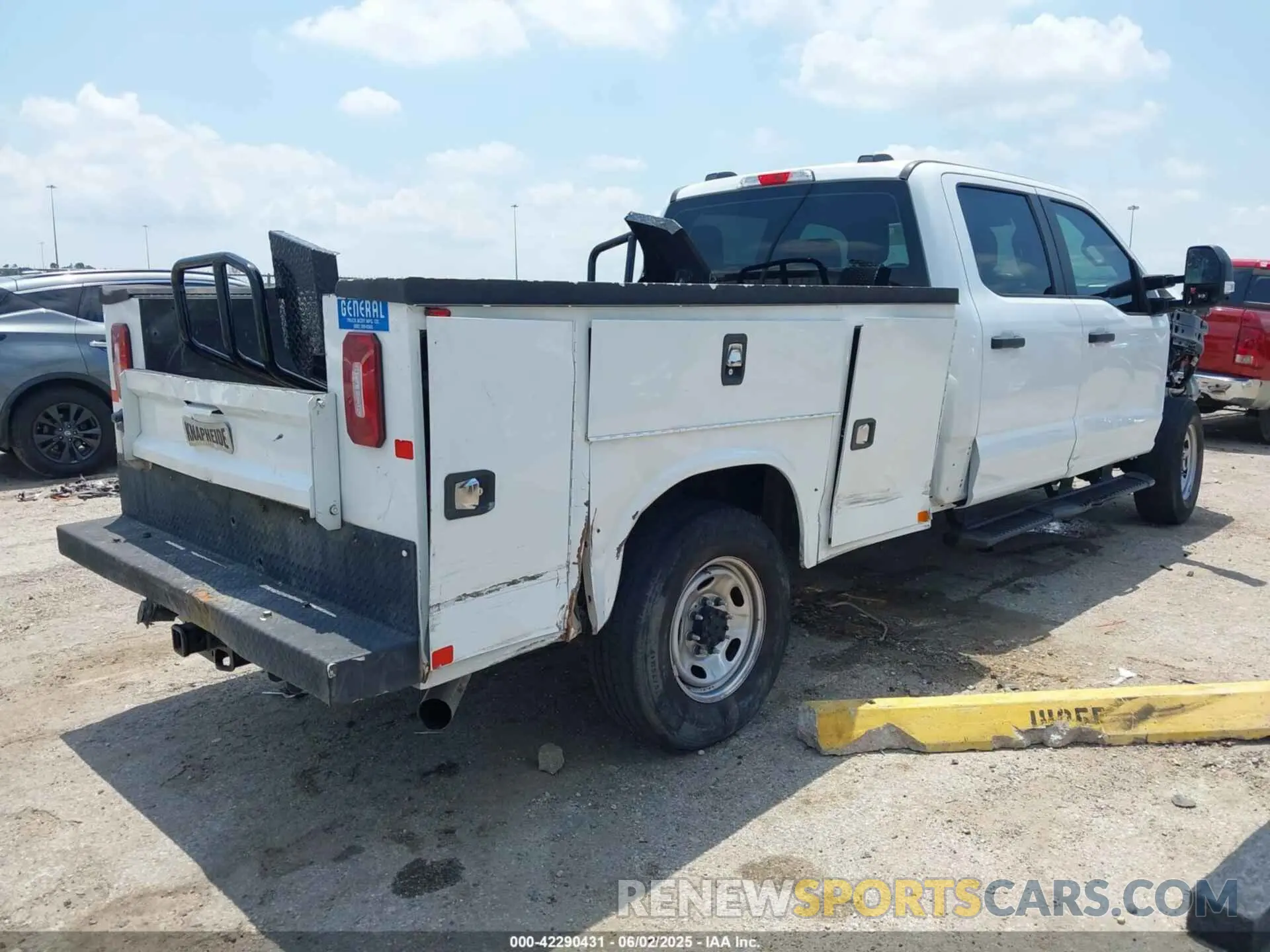 4 Photograph of a damaged car 1FT7W2BA2REE64230 FORD F-250 2024
