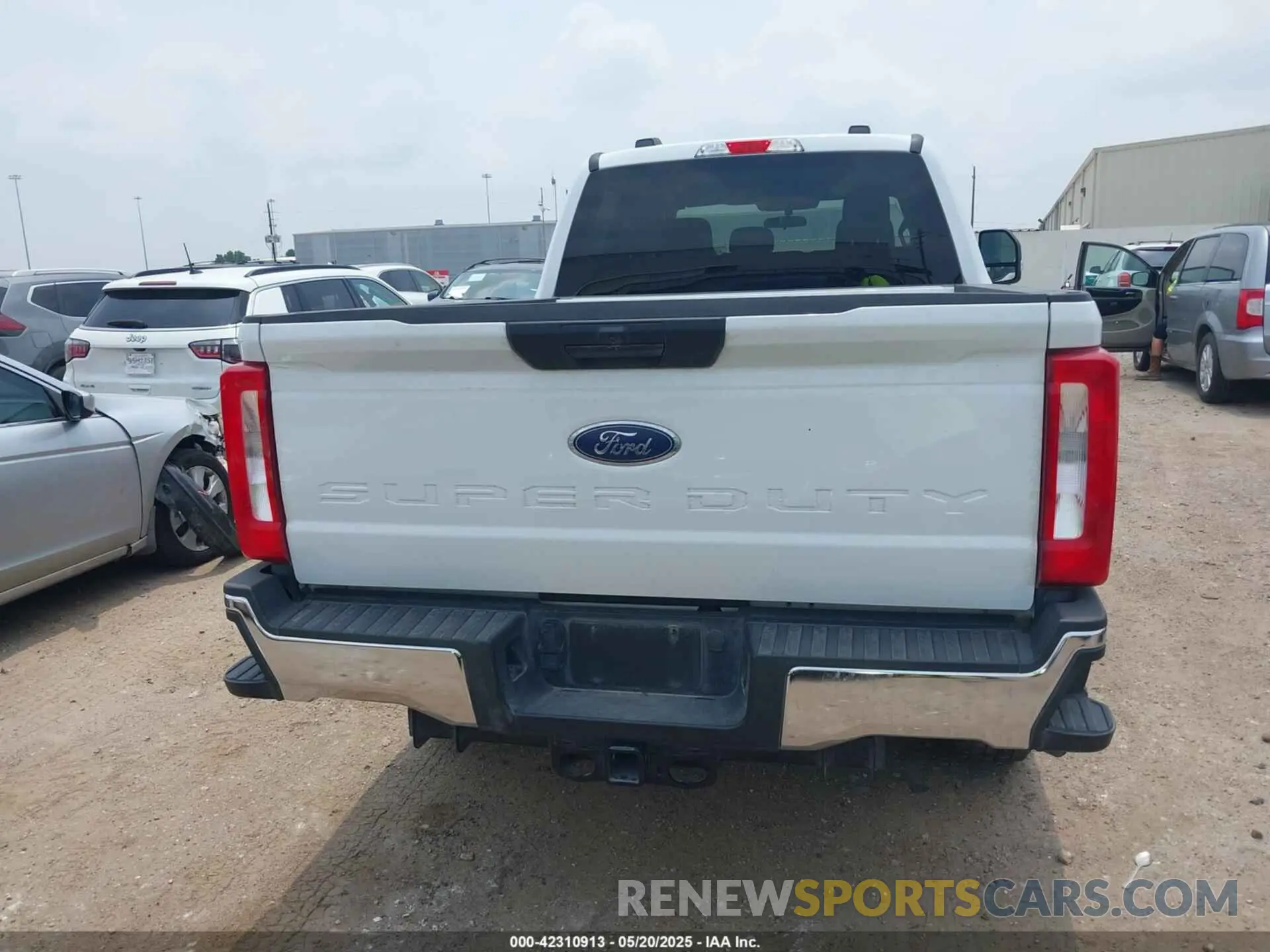 16 Photograph of a damaged car 1FT7W2BN2RED23239 FORD F-250 2024