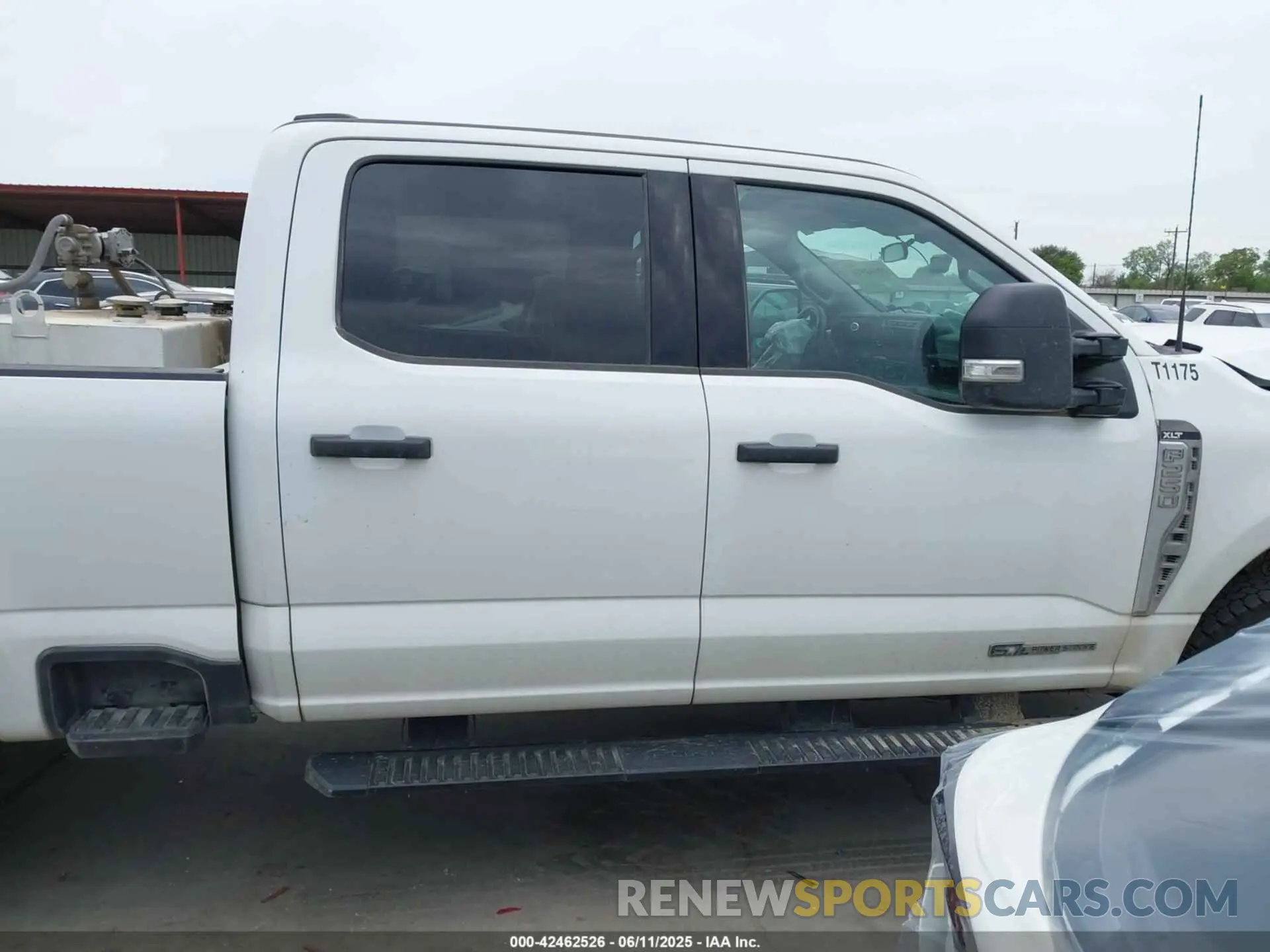 14 Photograph of a damaged car 1FT7W2BT5REC68882 FORD F-250 2024
