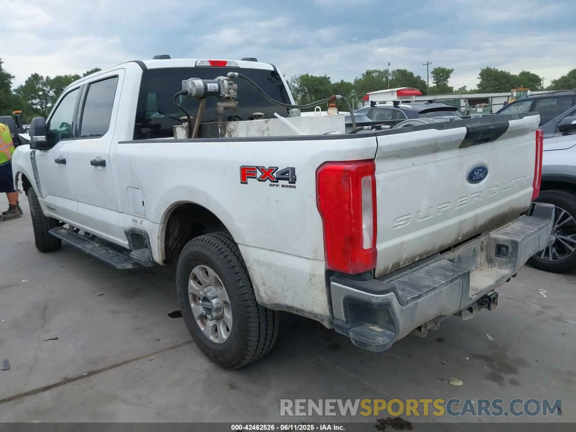 3 Photograph of a damaged car 1FT7W2BT5REC68882 FORD F-250 2024