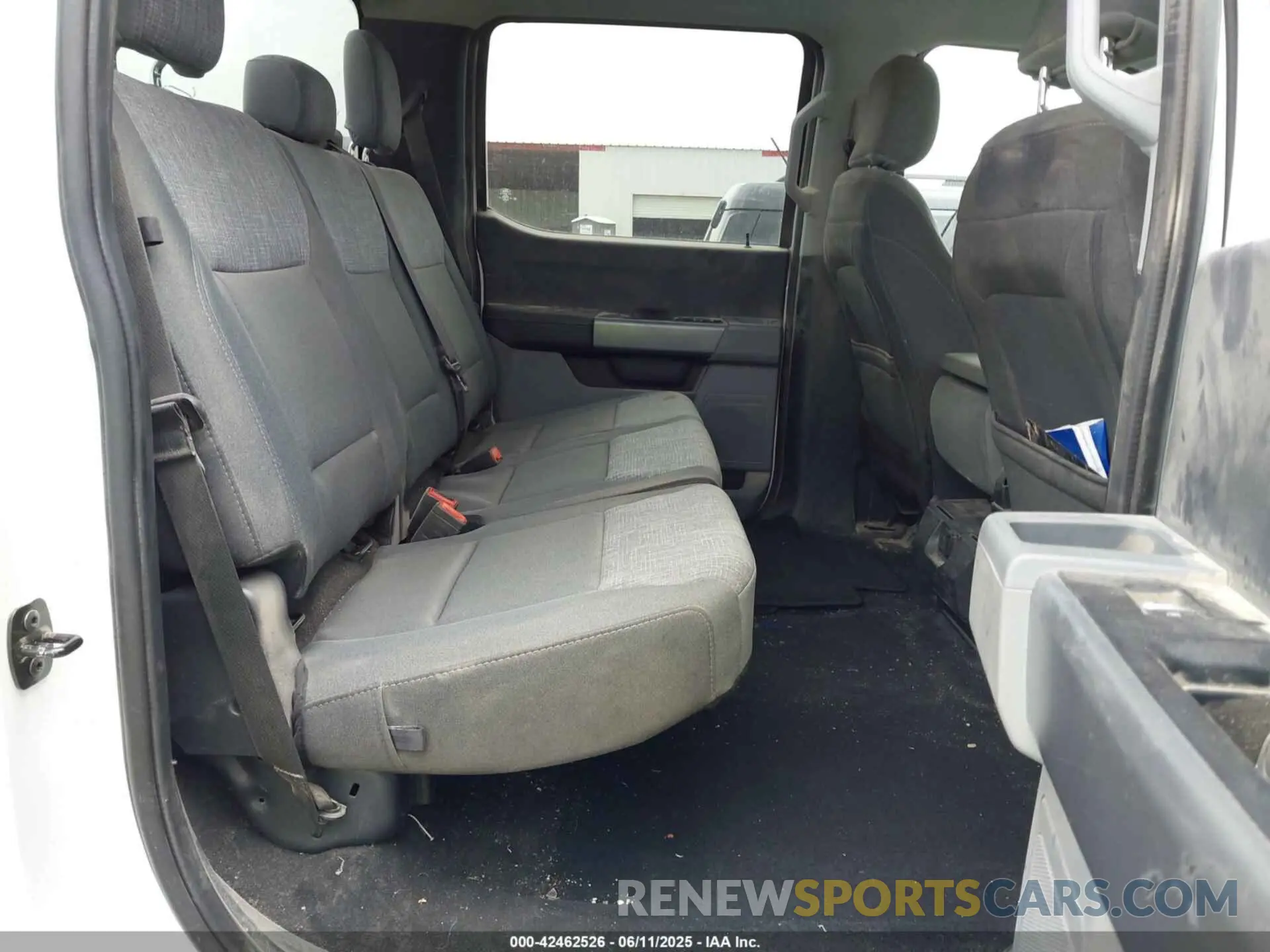 8 Photograph of a damaged car 1FT7W2BT5REC68882 FORD F-250 2024