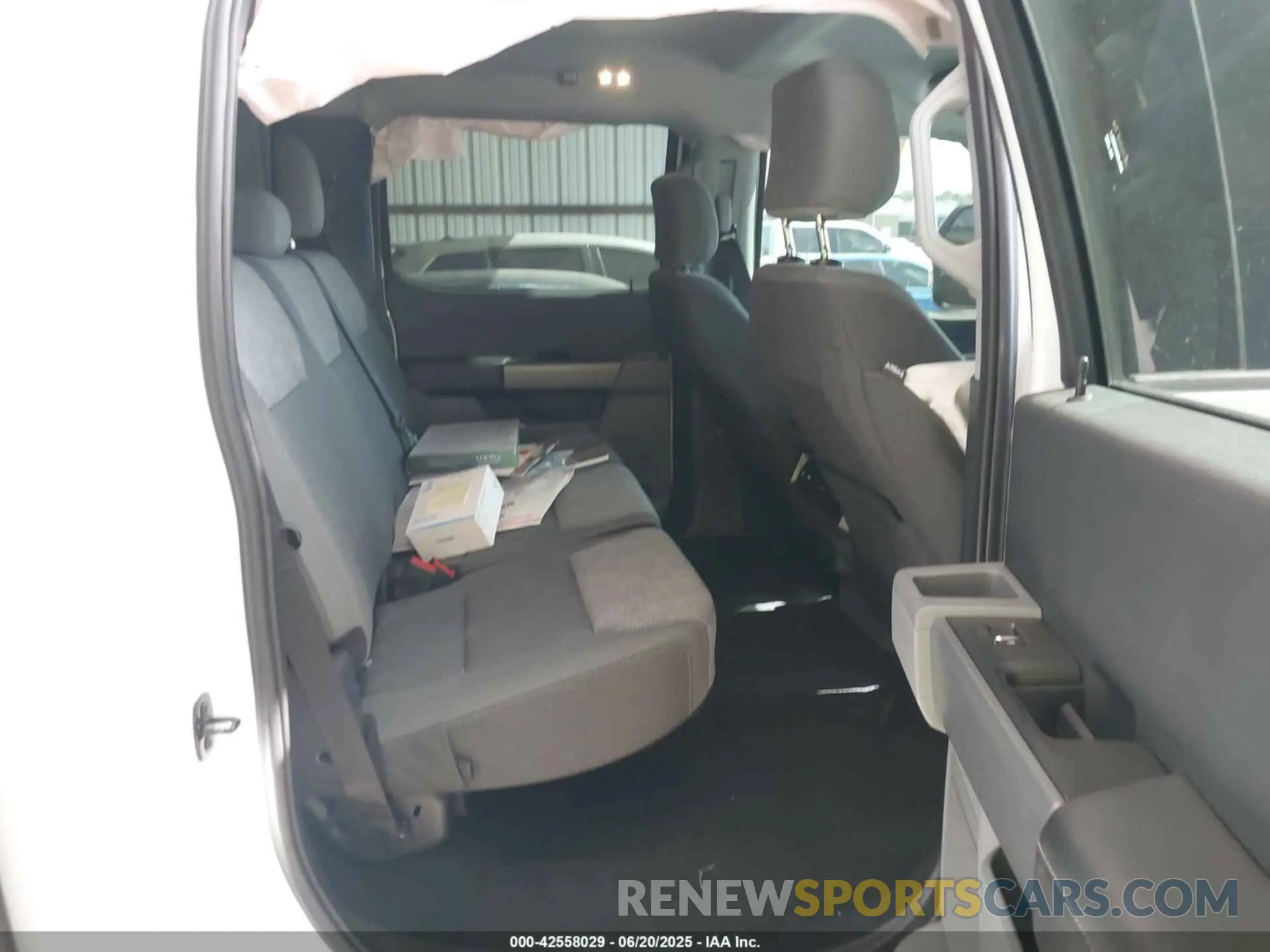 8 Photograph of a damaged car 1FT7W2BT9REF23968 FORD F-250 2024