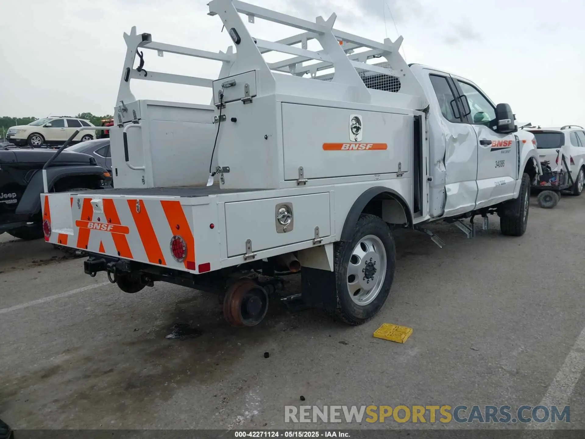 4 Photograph of a damaged car 1FT7X2BA9REC20703 FORD F-250 2024