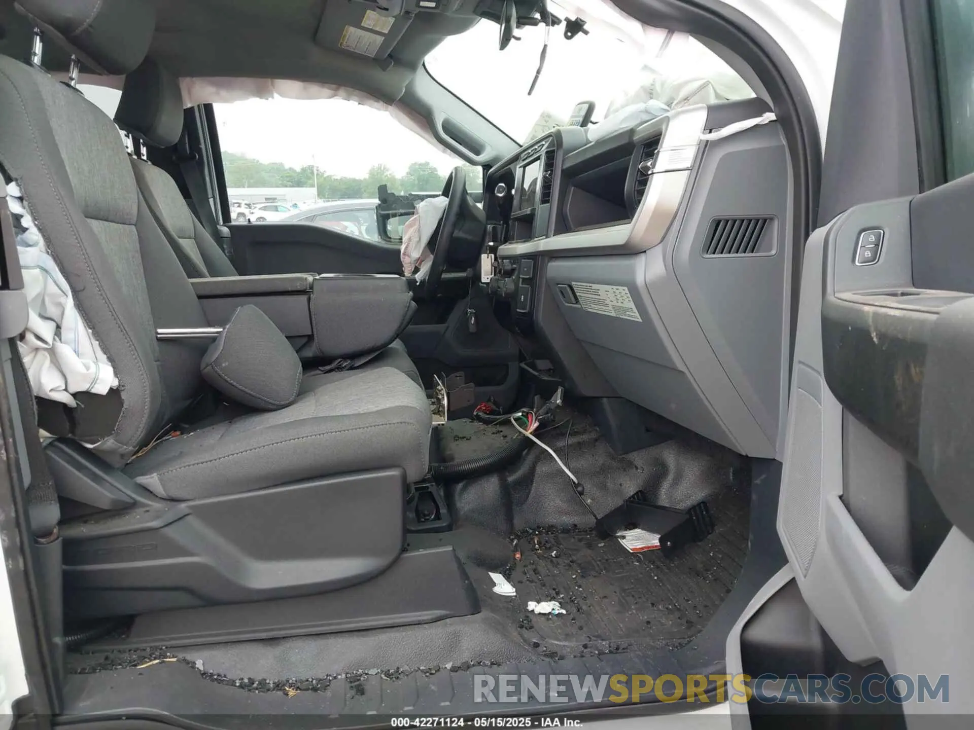 5 Photograph of a damaged car 1FT7X2BA9REC20703 FORD F-250 2024