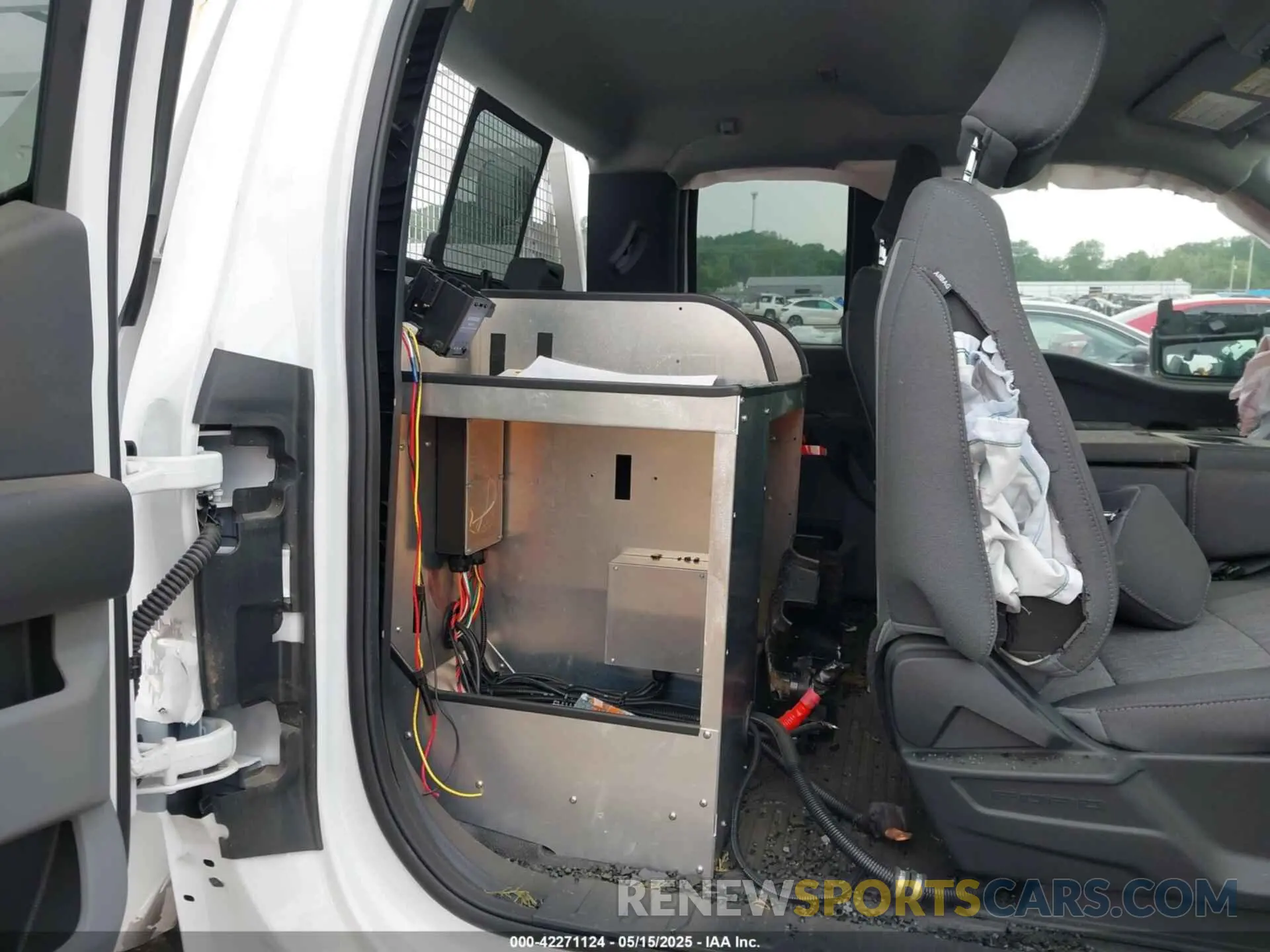 8 Photograph of a damaged car 1FT7X2BA9REC20703 FORD F-250 2024